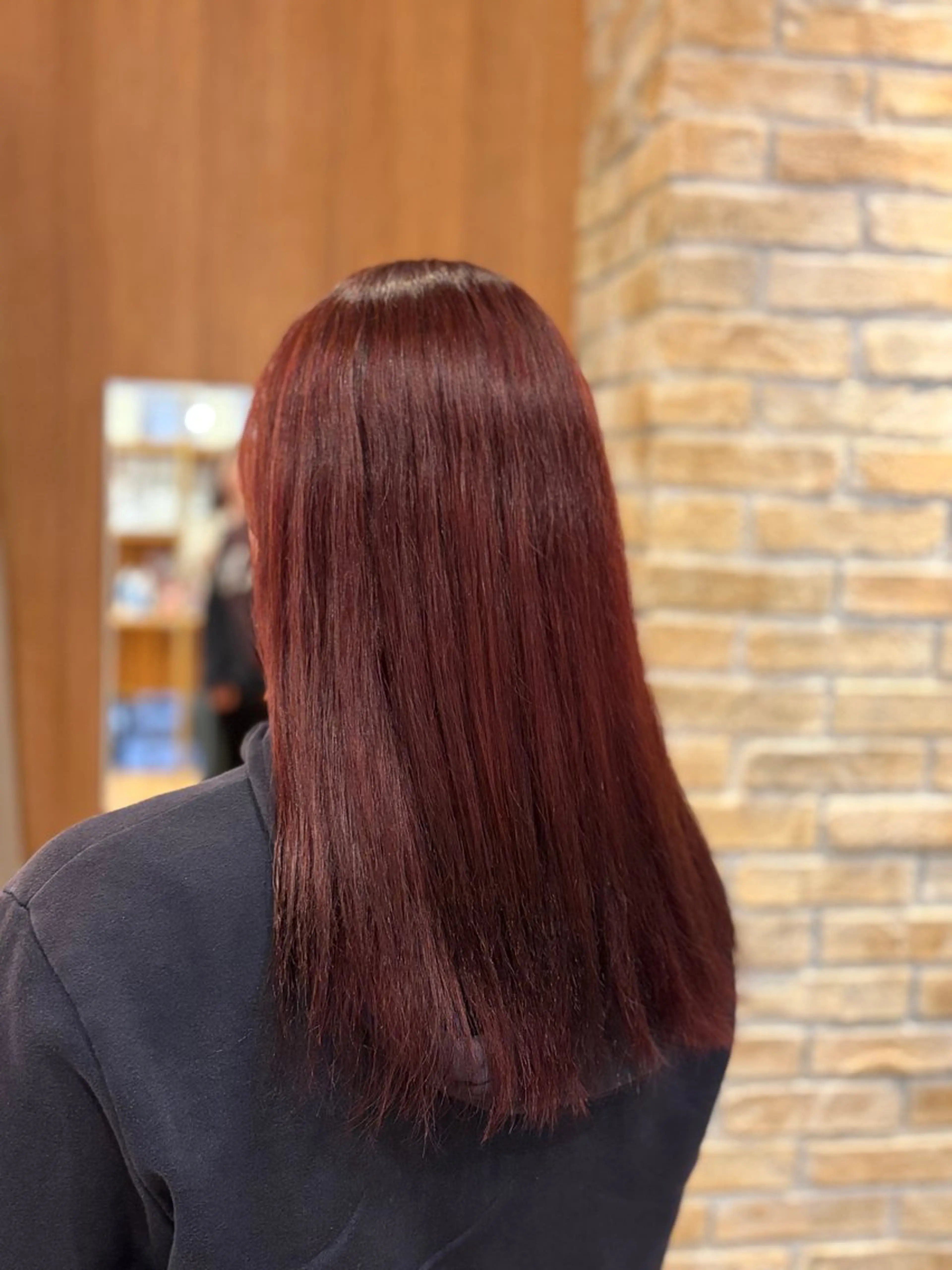 ミディアム カラー レッドカラー 木田 絢子のヘアスタイル