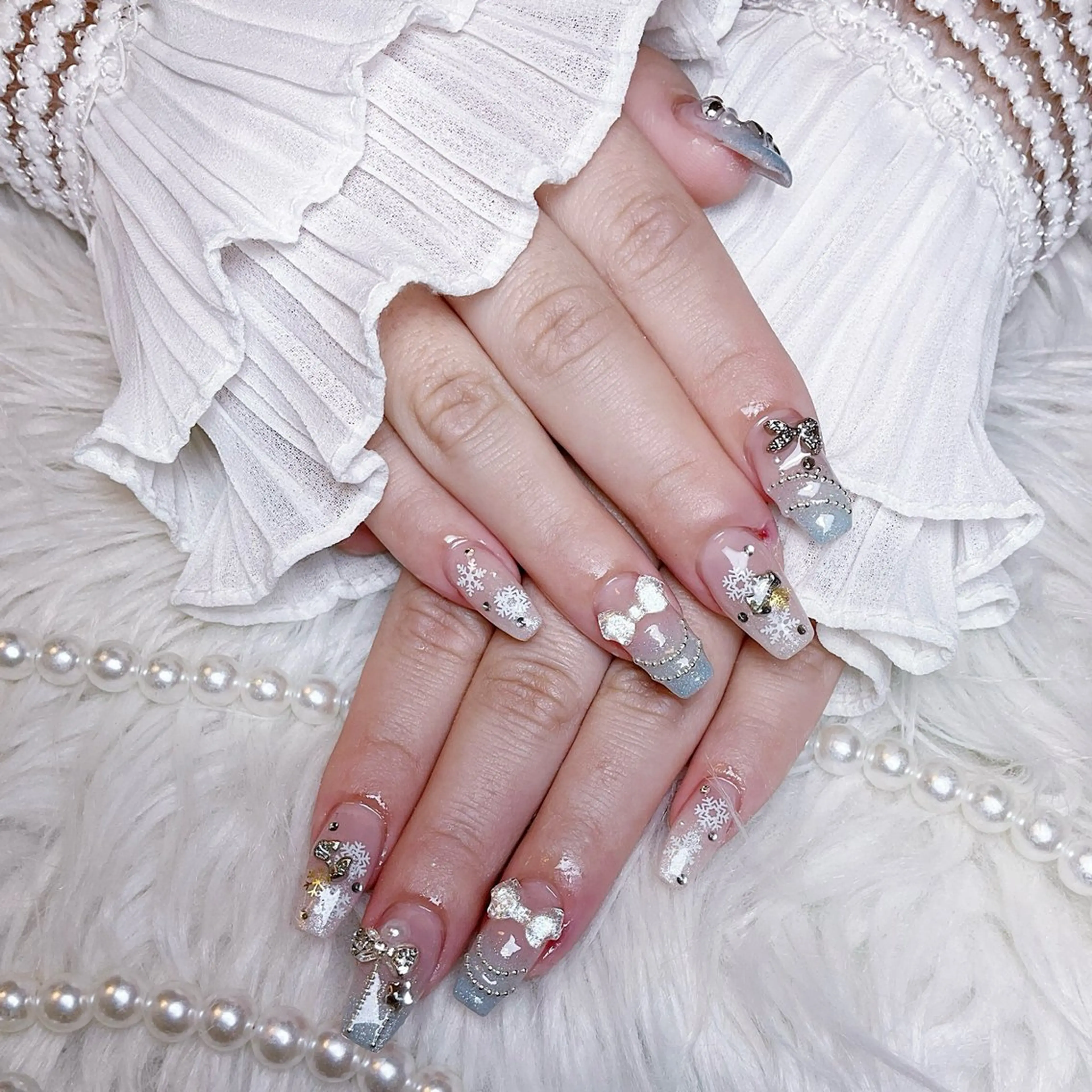 ネイル ハンドネイル 🍭Yun nail hyejin🌸のネイルデザイン