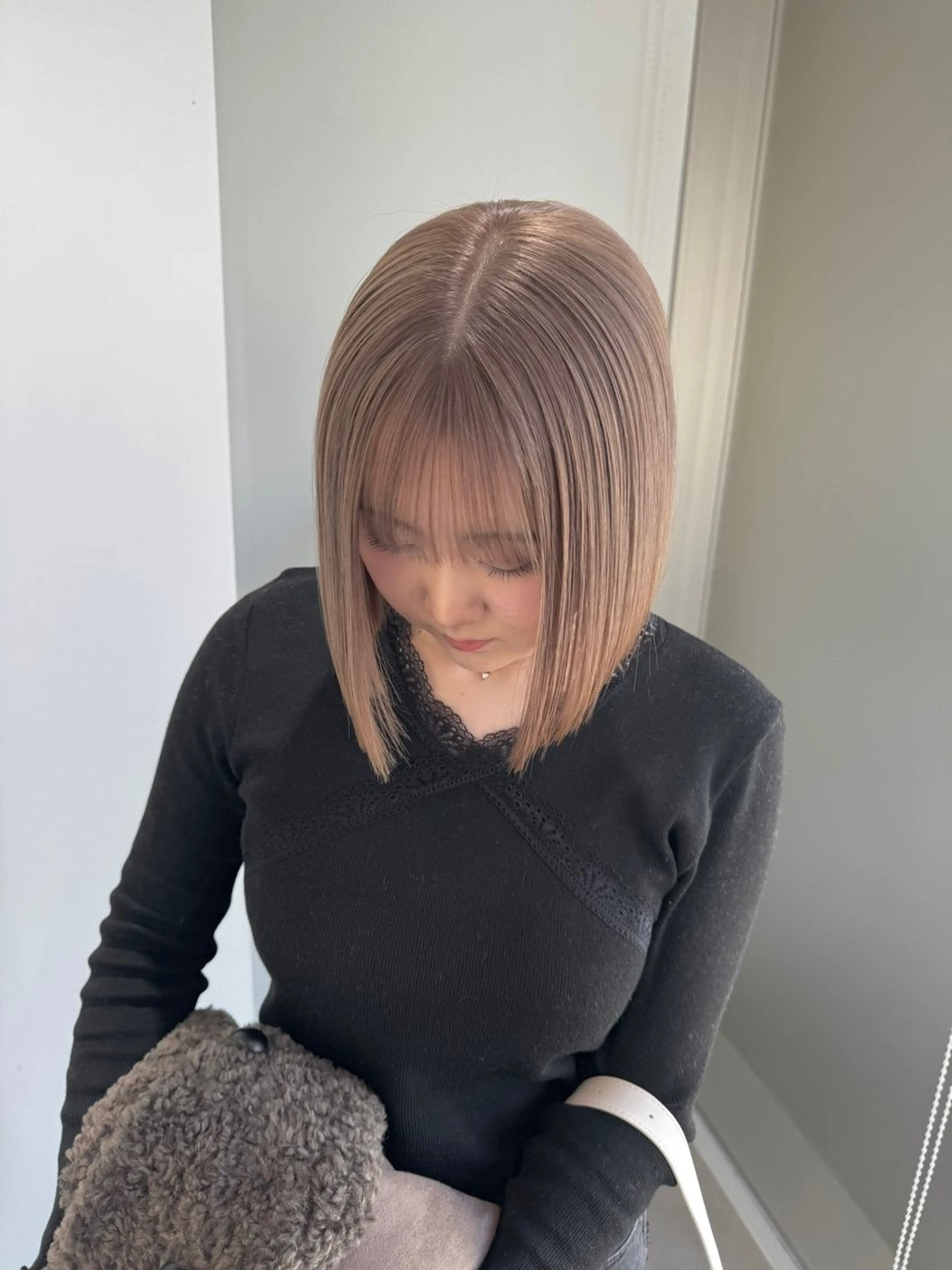 ショート カラー ヘアカラー トリートメント 店長　MANAMI ／ブリーチ／骨格ボブのヘアスタイル