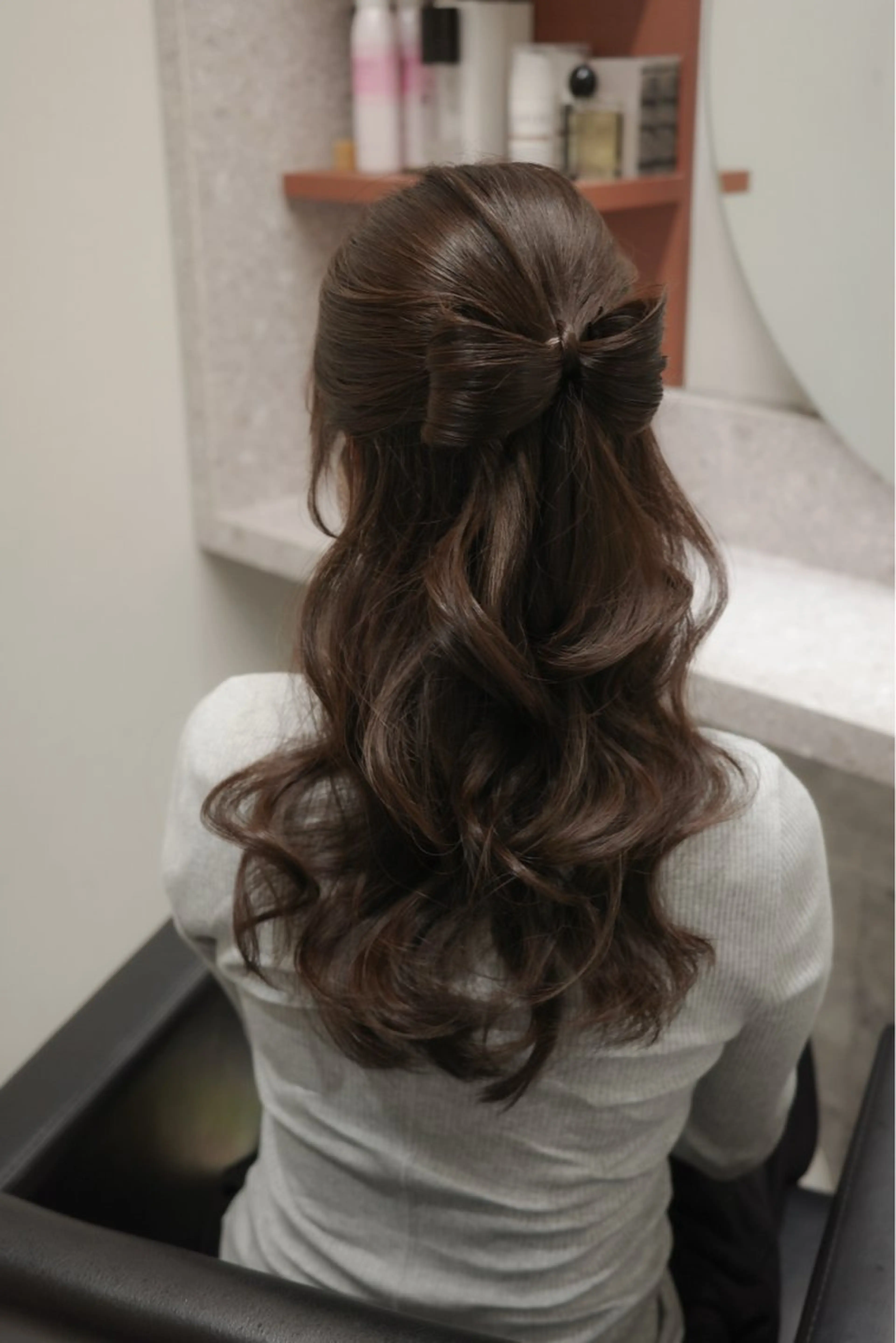 ロング カラー ヘアアレンジ ハーフアップ hiide sisiのヘアスタイル