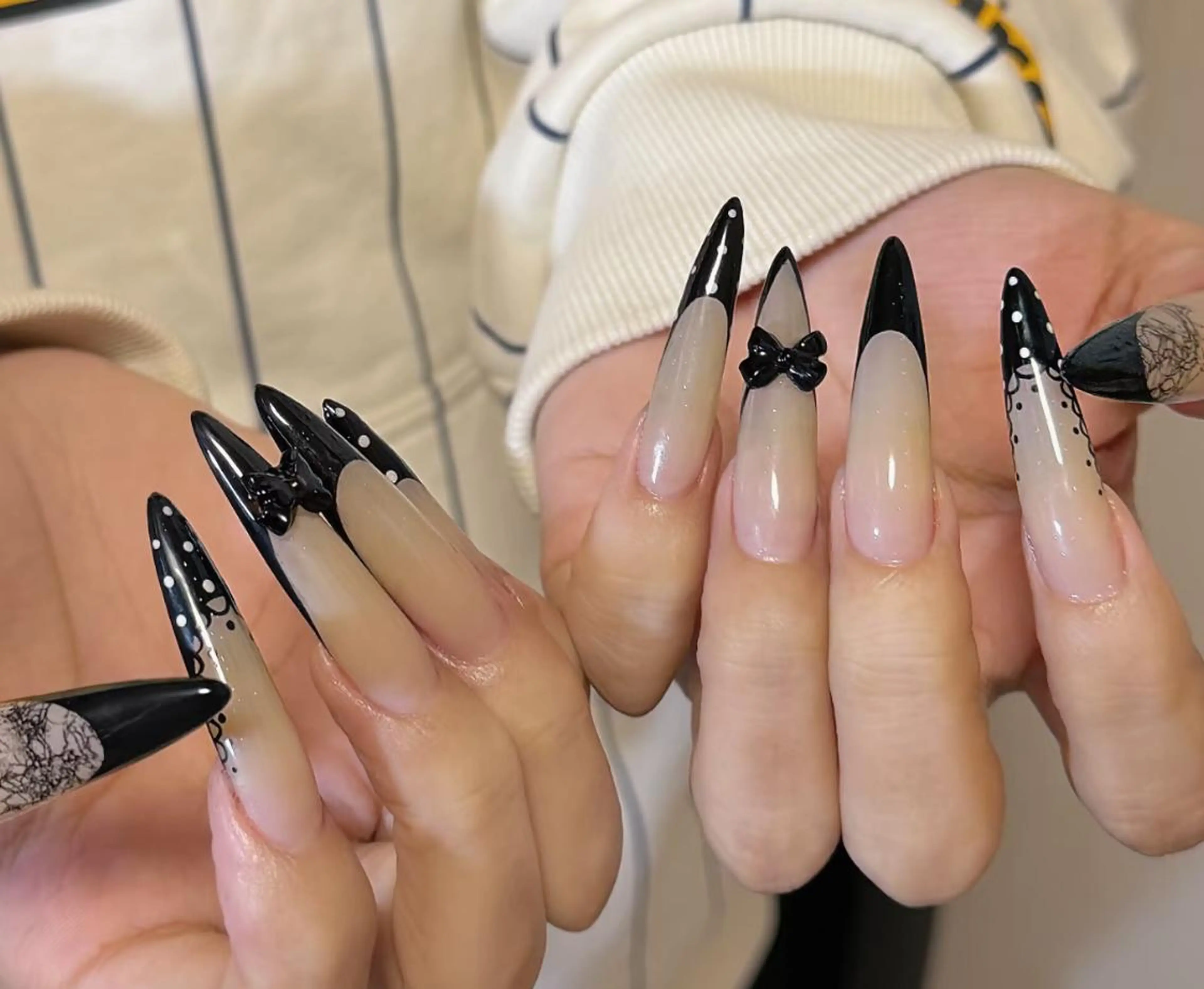 ネイル ハンドネイル 🎀 KiKi_nailのネイルデザイン