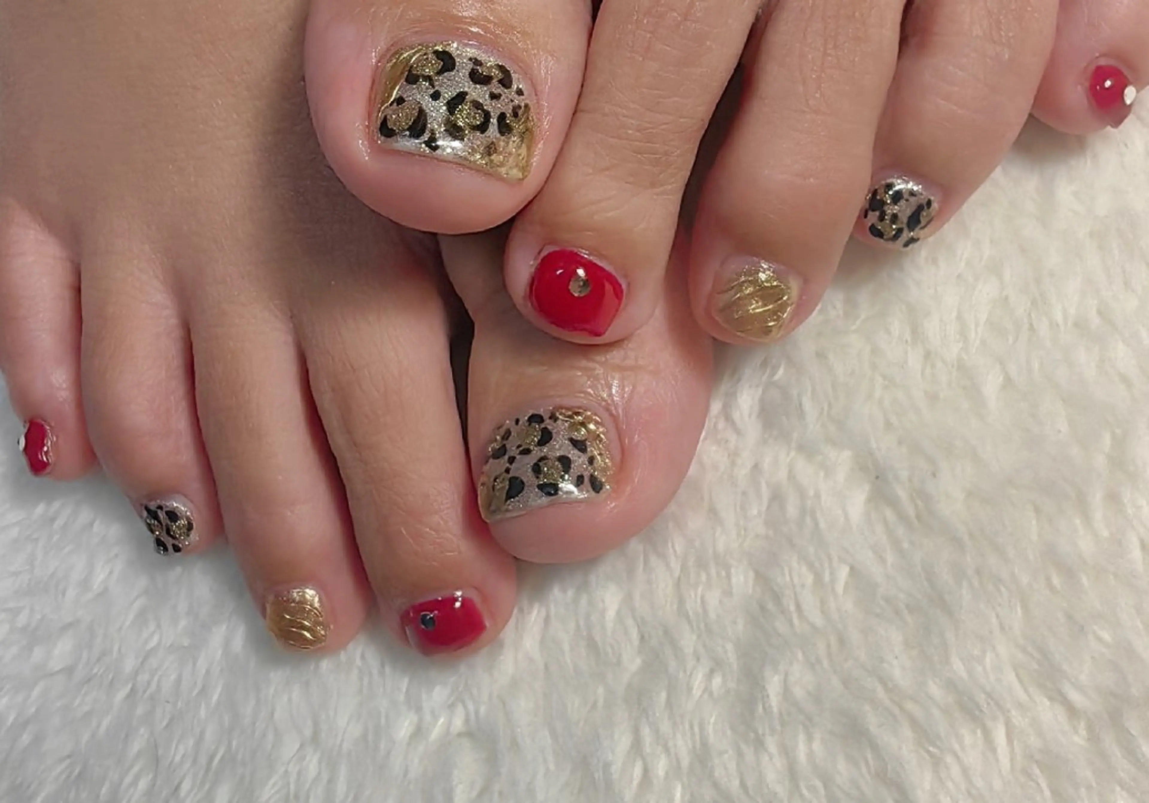 ネイル アニマル柄 フットネイル reve あやののネイルデザイン