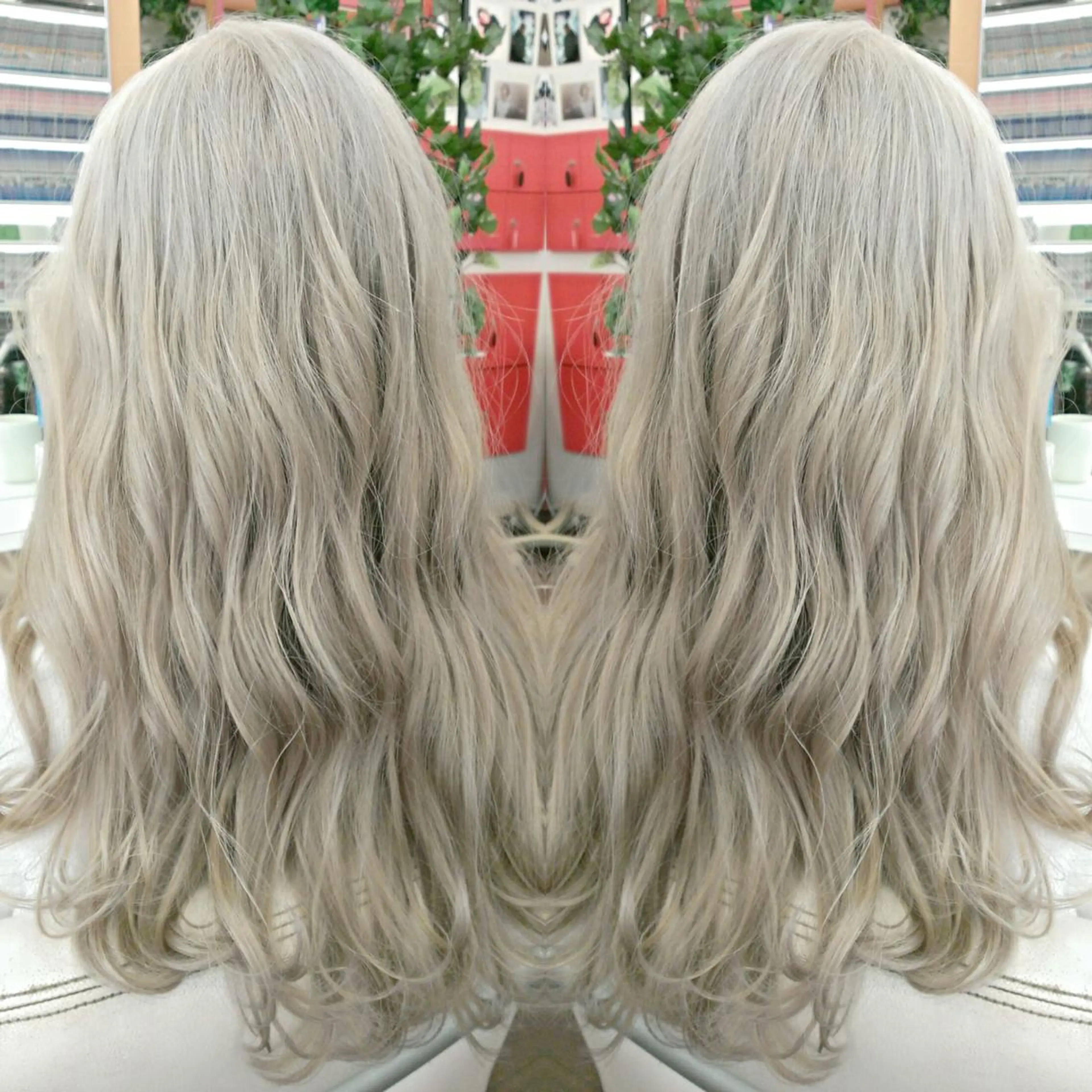 ロング カラー ブロンド ヘアカラー トリートメント 植田 /エクステ /ブリーチ/髪質改善のヘアスタイル