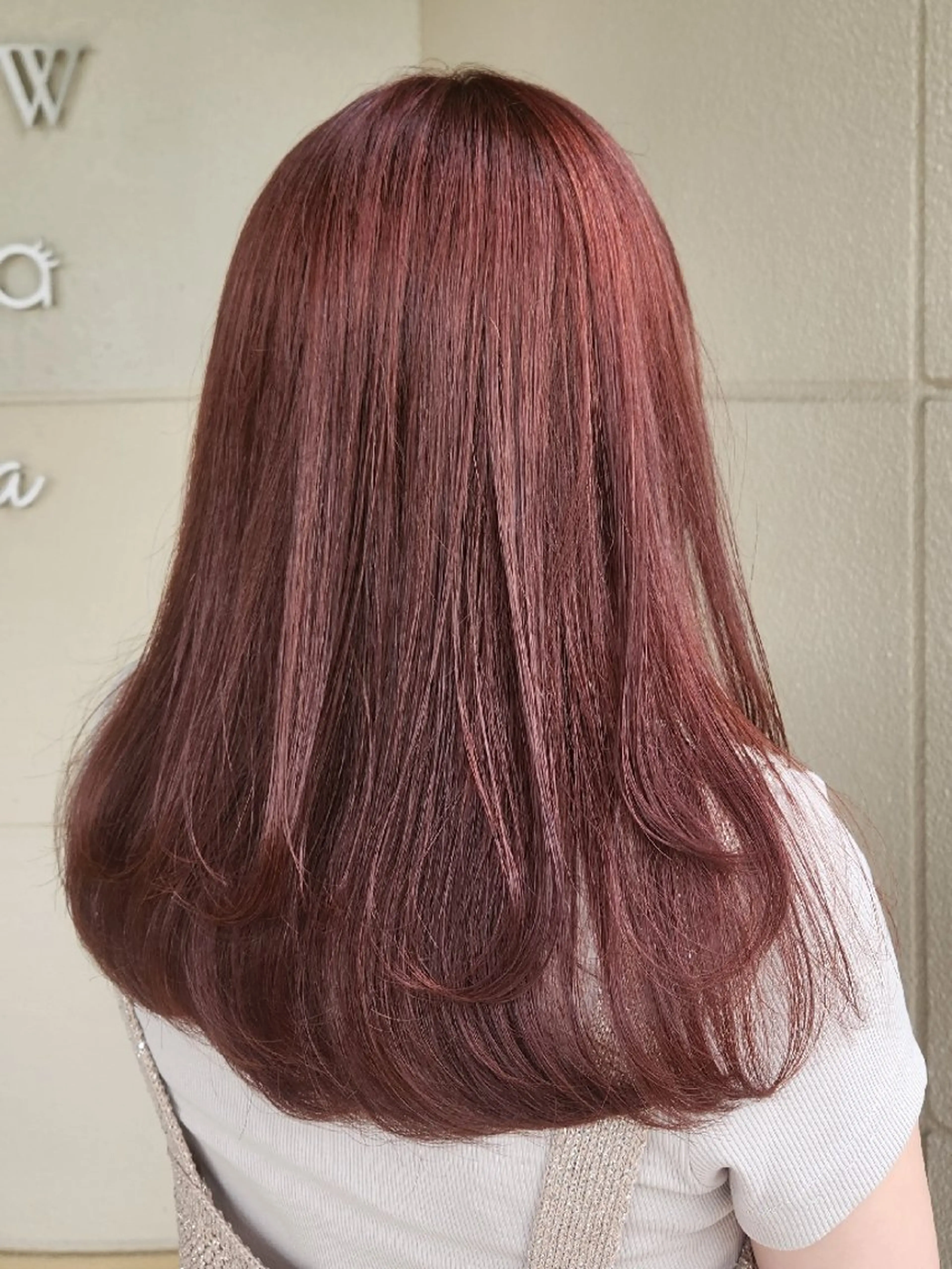 ロング カラー ピンクカラー カット ヘアカラー 安達まい/ インナーカラー◎のヘアスタイル