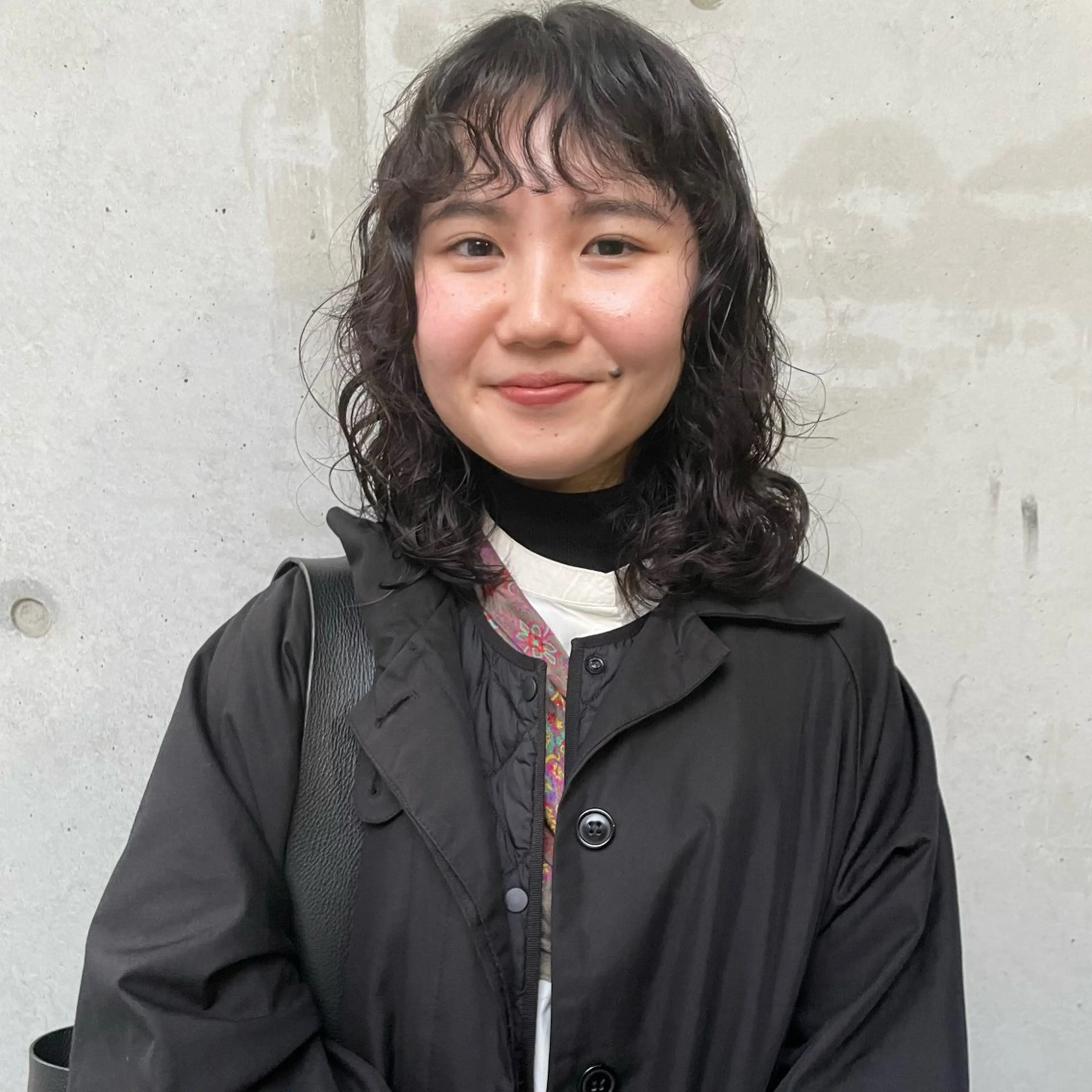 ミディアム パーマ ホリケ アオイのヘアスタイル