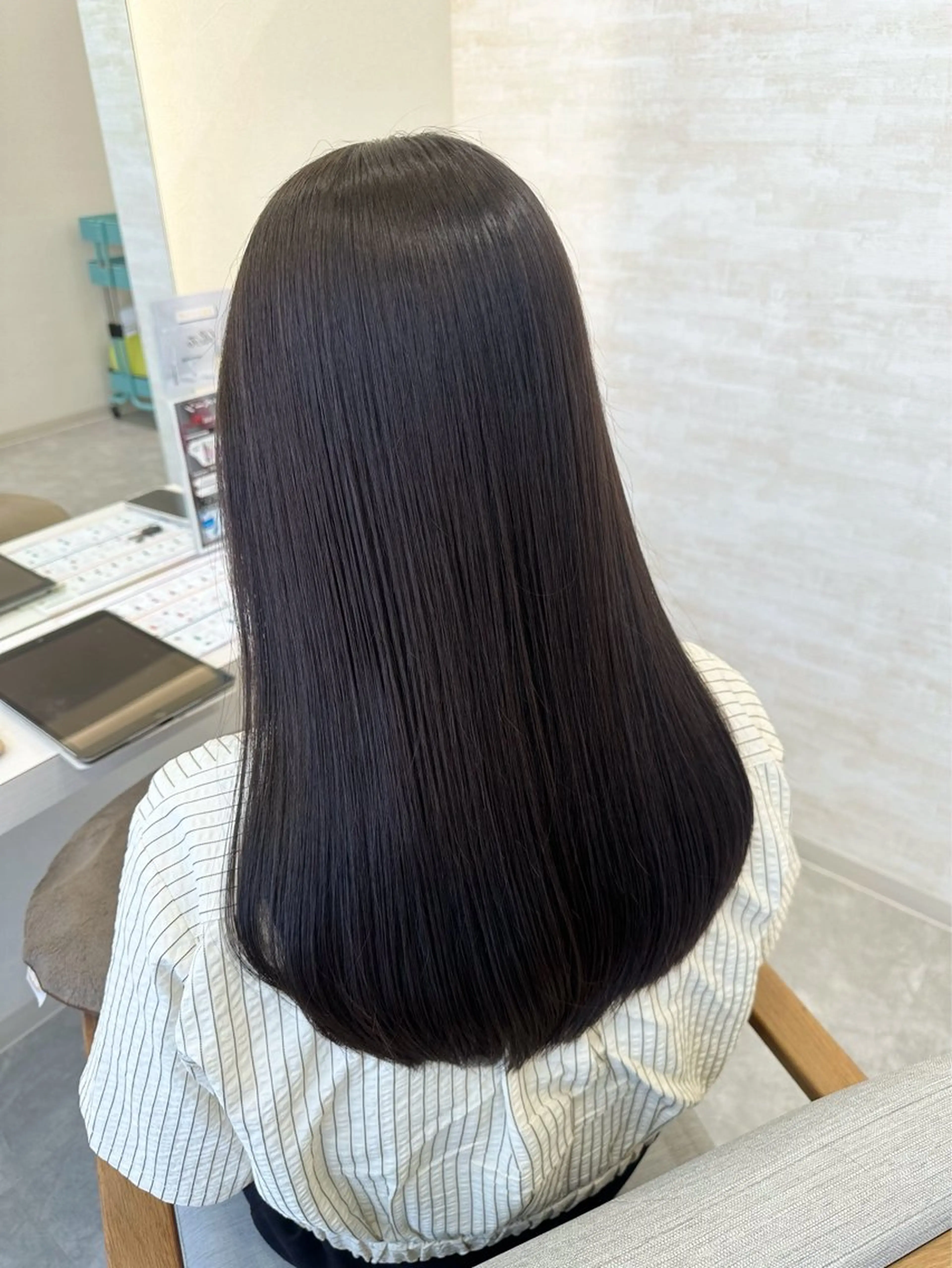 セミロング カット ヘアカラー トリートメント 髪質改善&ヘアケア 永山若奈のヘアスタイル