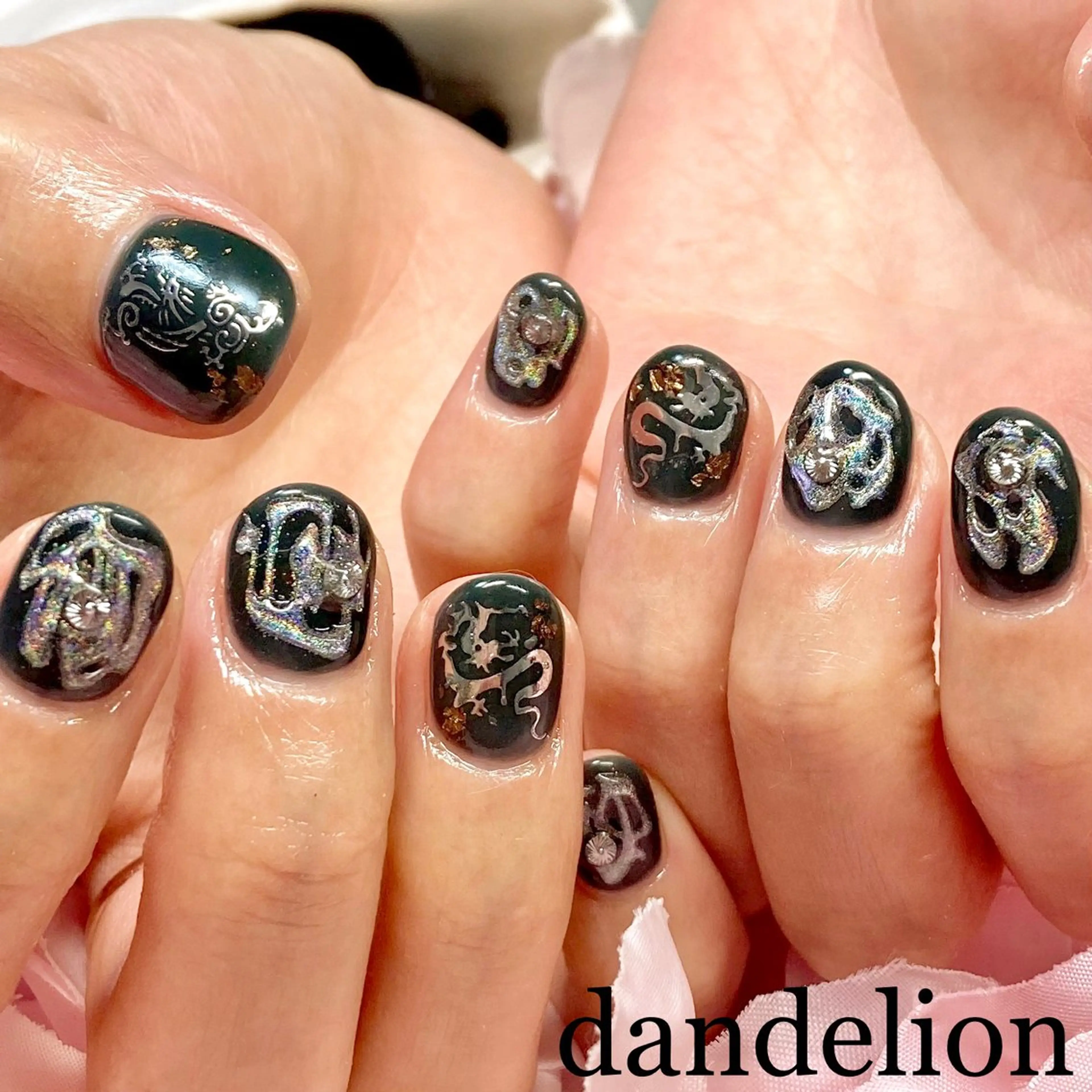 ネイル ハンドネイル ハンドケア dandelion ダンデライオンのネイルデザイン