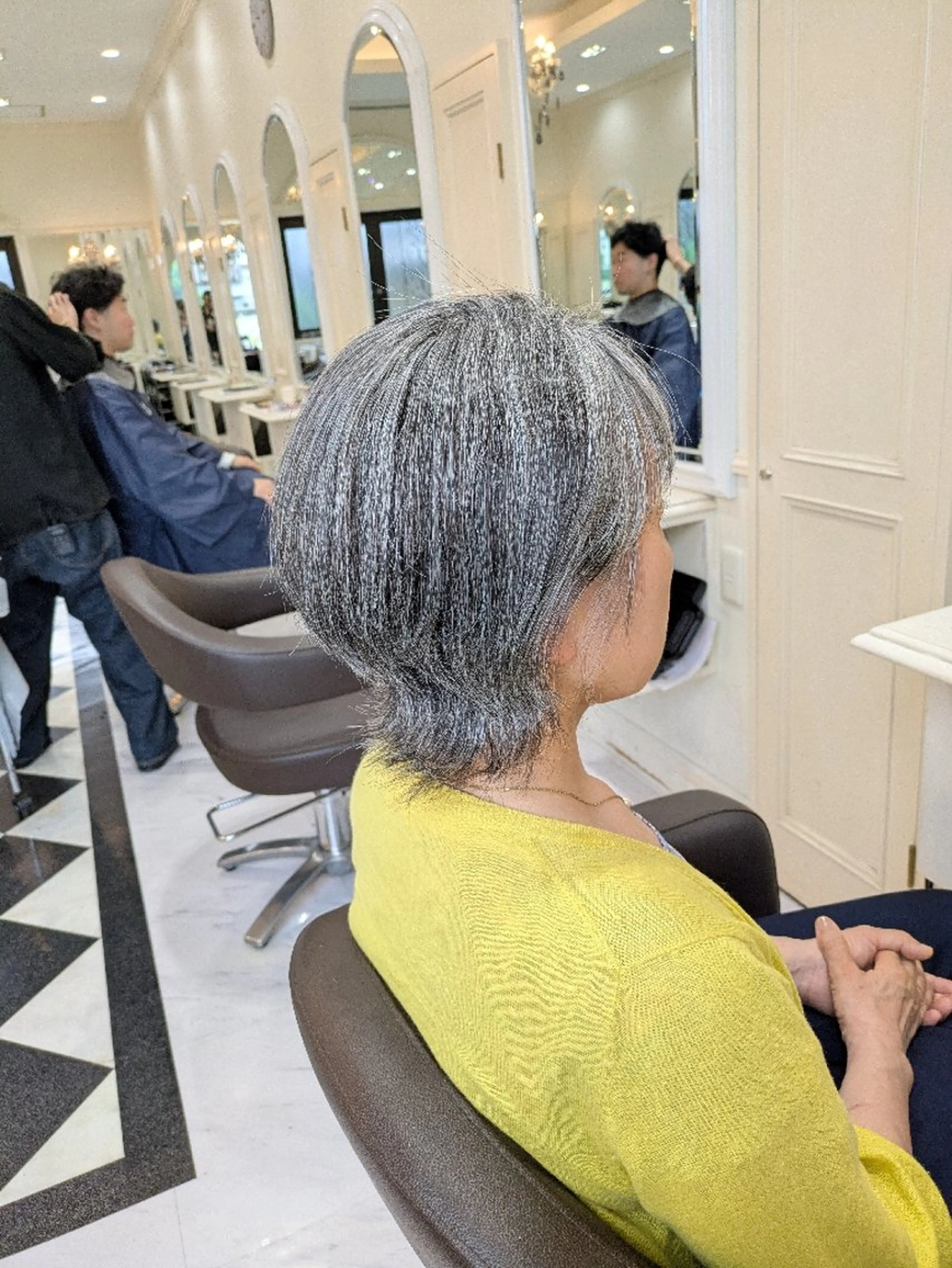 ショート Salon de with根本博史のヘアスタイル