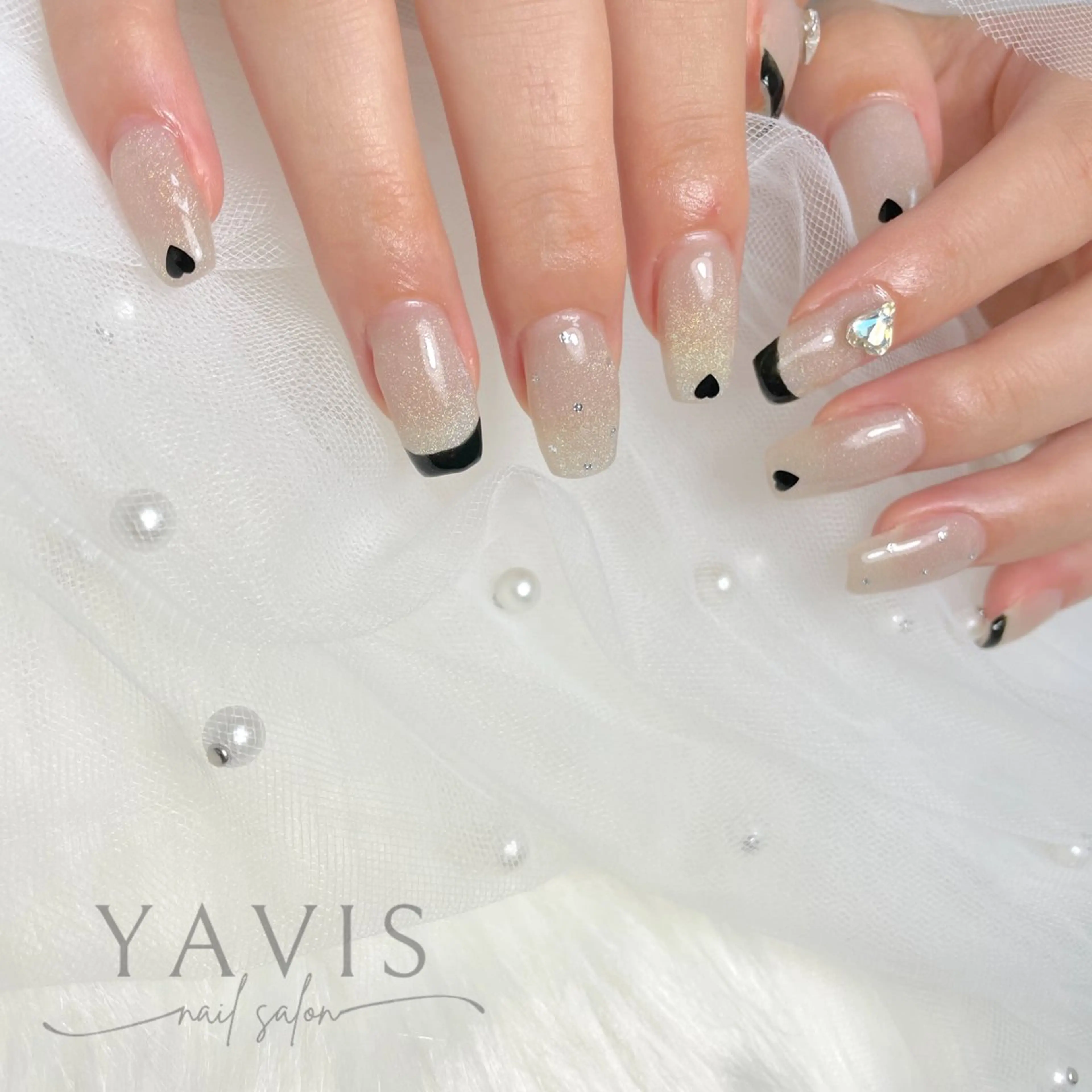 ネイル フレンチネイル マグネットネイル ワンホンネイル YAVIS_ nailのネイルデザイン