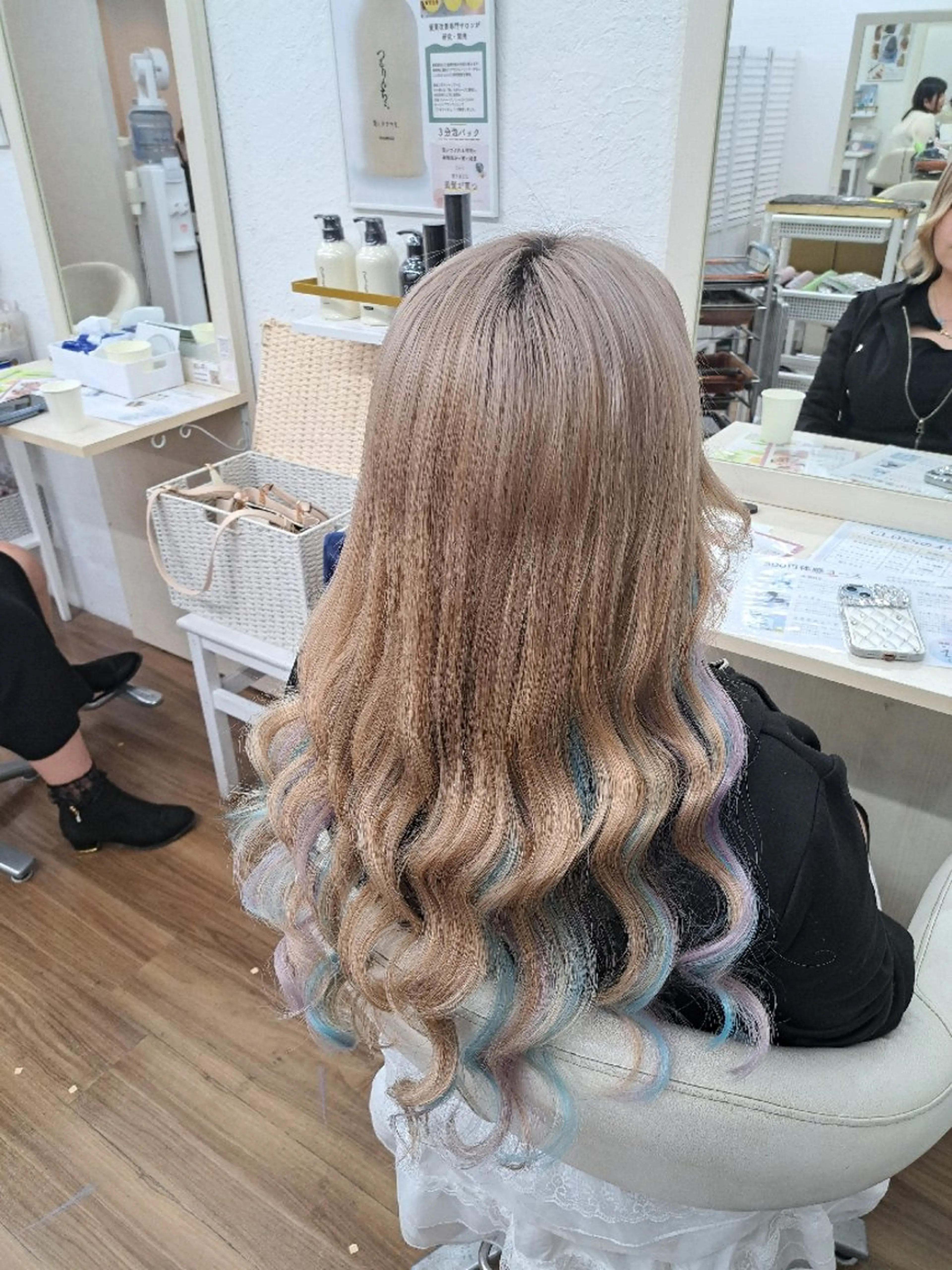 ロング カラー エクステ エクステ GLOSS❤︎ Harunaのヘアスタイル