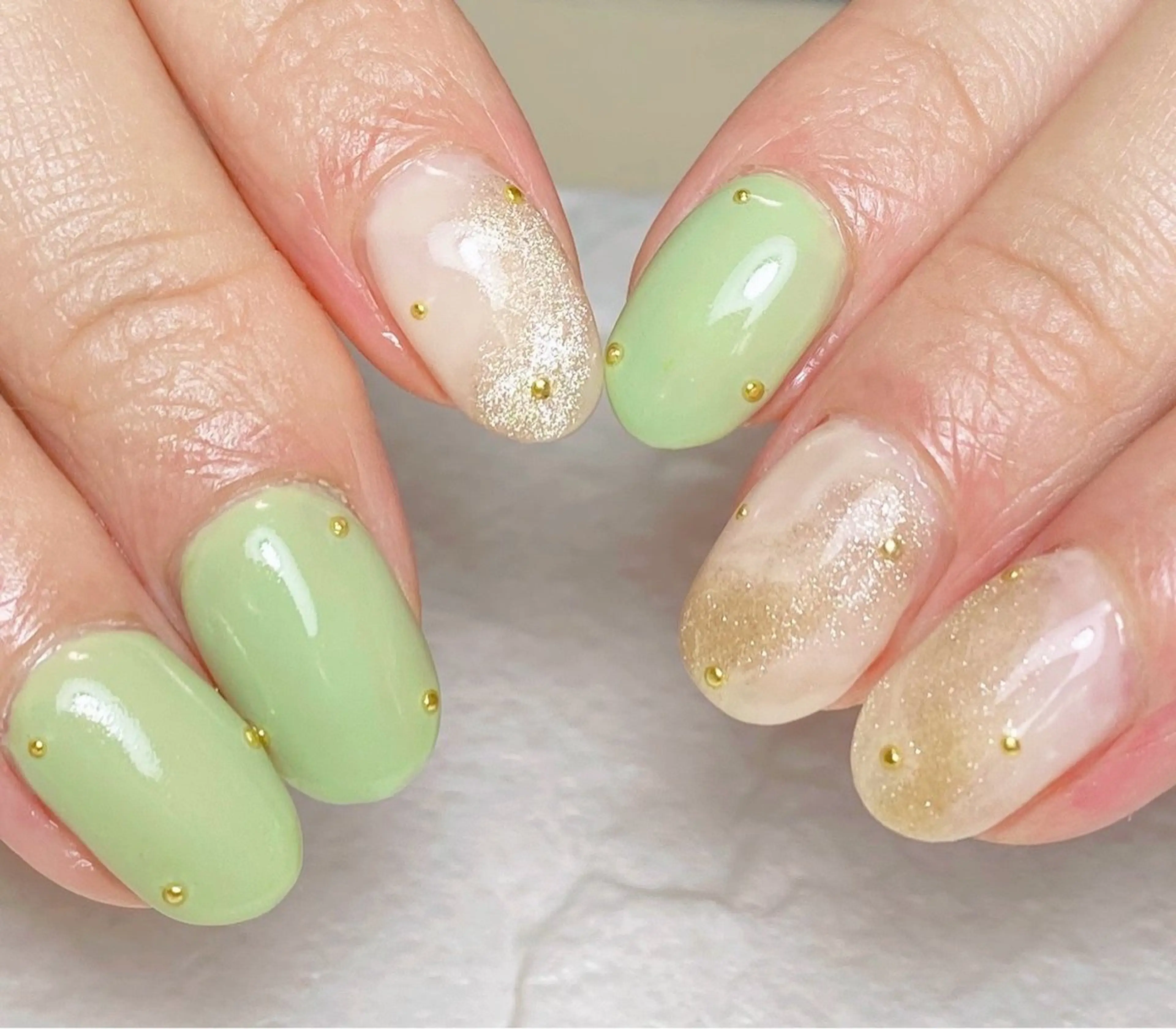 ネイル グリーン 持ち込み ニュアンスネイル ハンドネイル Nail Salon K 🧸美爪育成のネイルデザイン