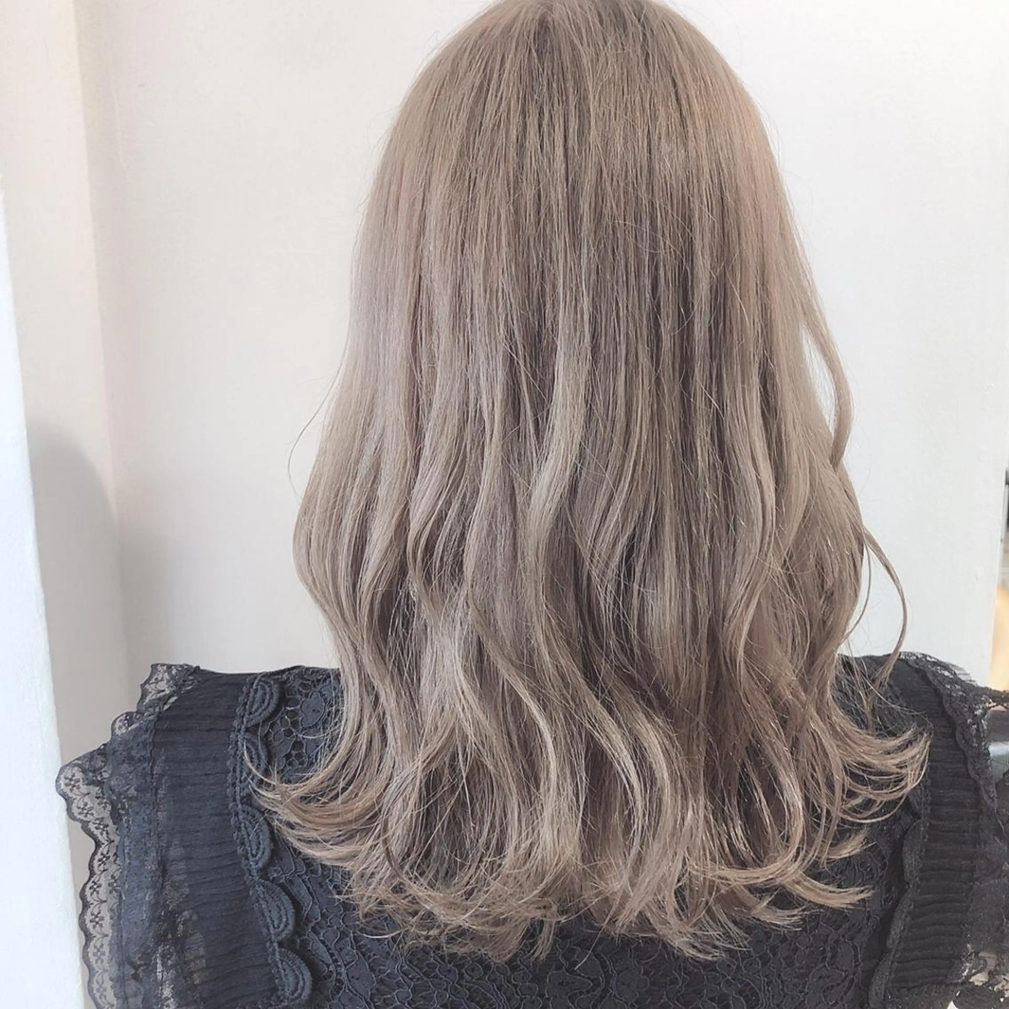 ミディアム 髪質改善　縮毛の達人 矢井由真のヘアスタイル