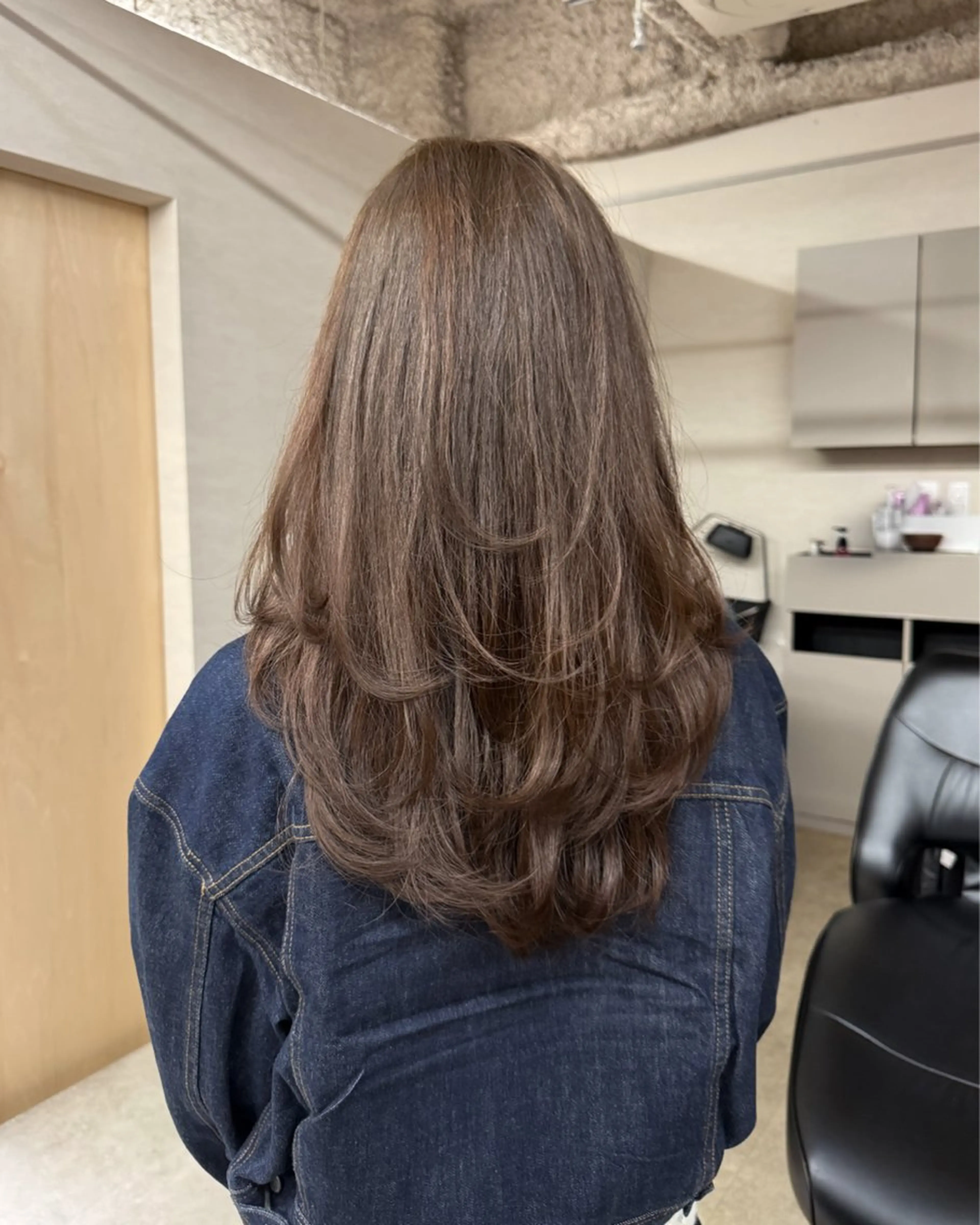 セミロング カラー アッシュ アッシュブラウン ブラウンカラー オレンジ カット ヘアカラー 透明感カラー ブリーチ/ 大村勇人のヘアスタイル