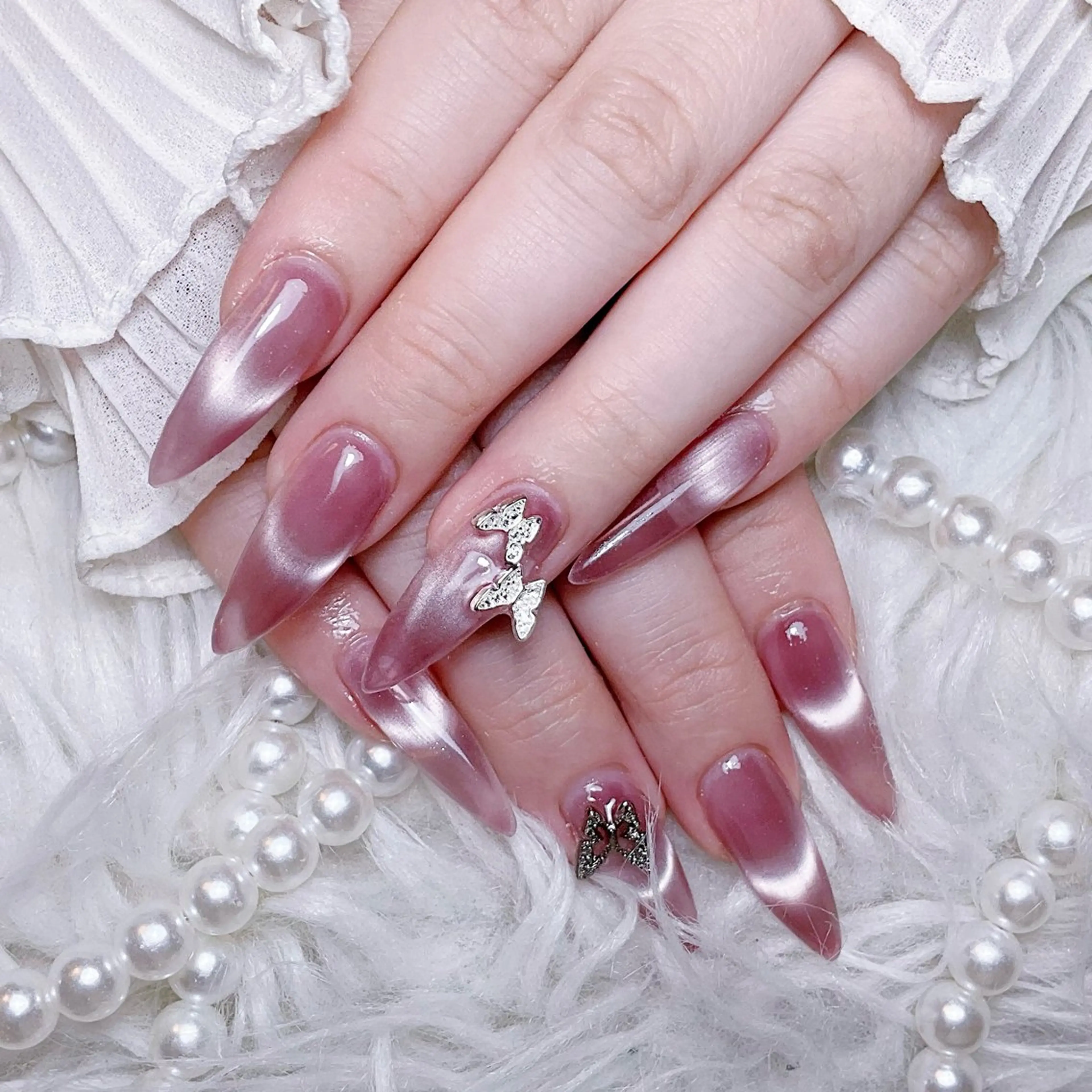 ネイル ハンドネイル 🍭Yun nail hyejin🌸のネイルデザイン