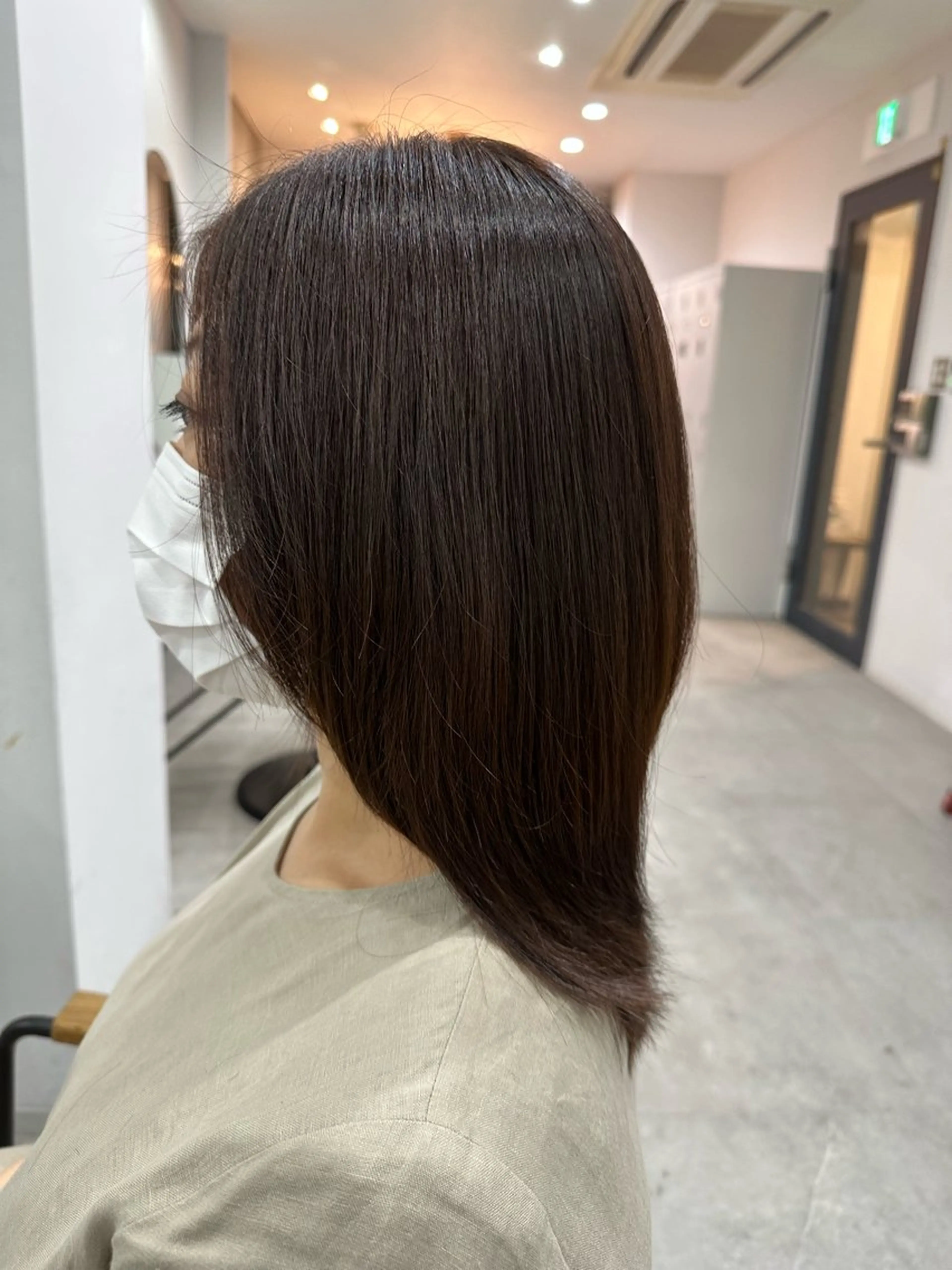 ロング シガ ミクトのヘアスタイル
