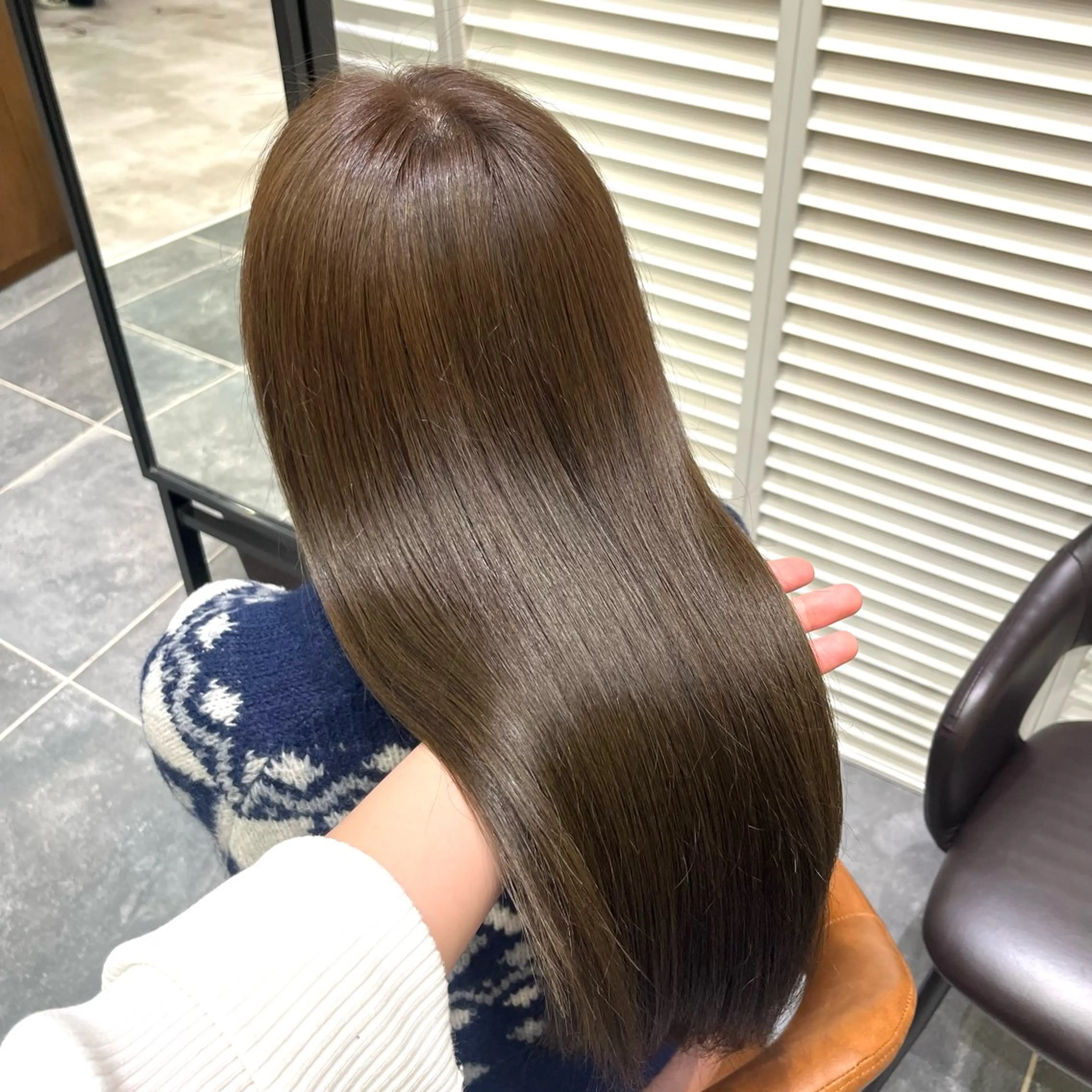 🍀【60日以内限定】🍀艶カラー➕内部補修トリートメント🪽➕ marbb🫧🫧の写真