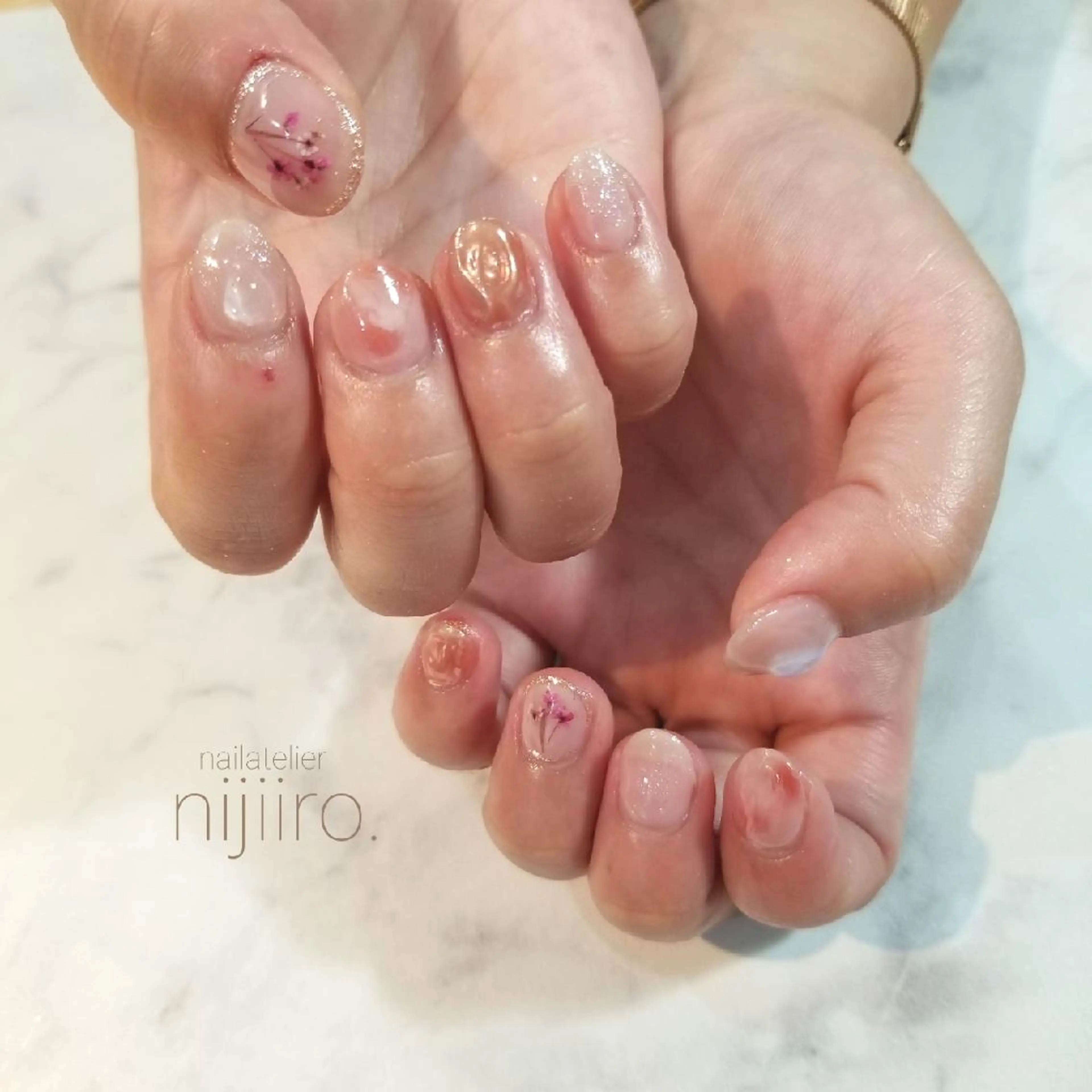 ネイル ハンドネイル nijiiro🌈 サトウのネイルデザイン