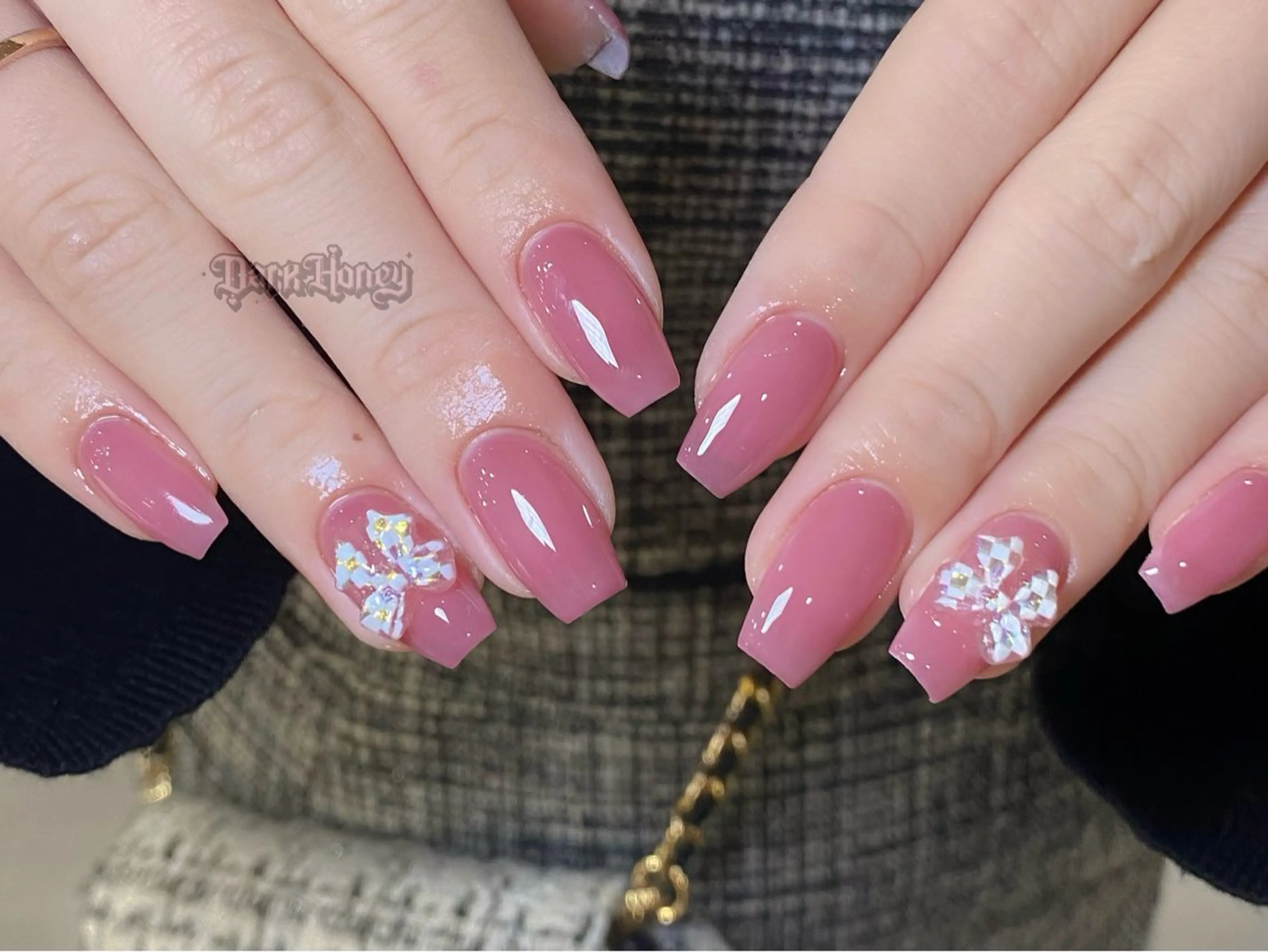 ネイル ハンドネイル Dark honey スカルプ専門原宿店のネイルデザイン