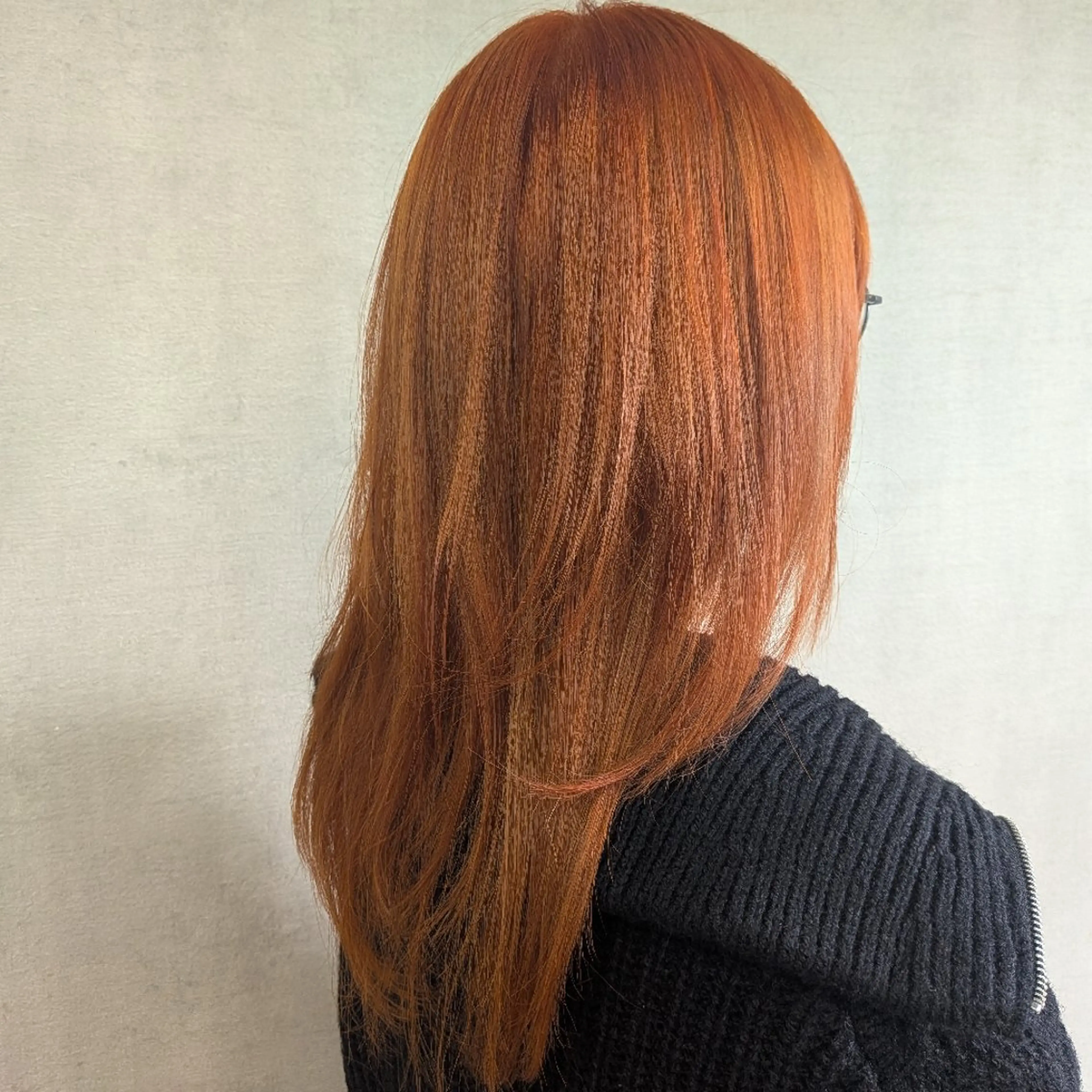 カラー ロング 小林 梨香のヘアスタイル