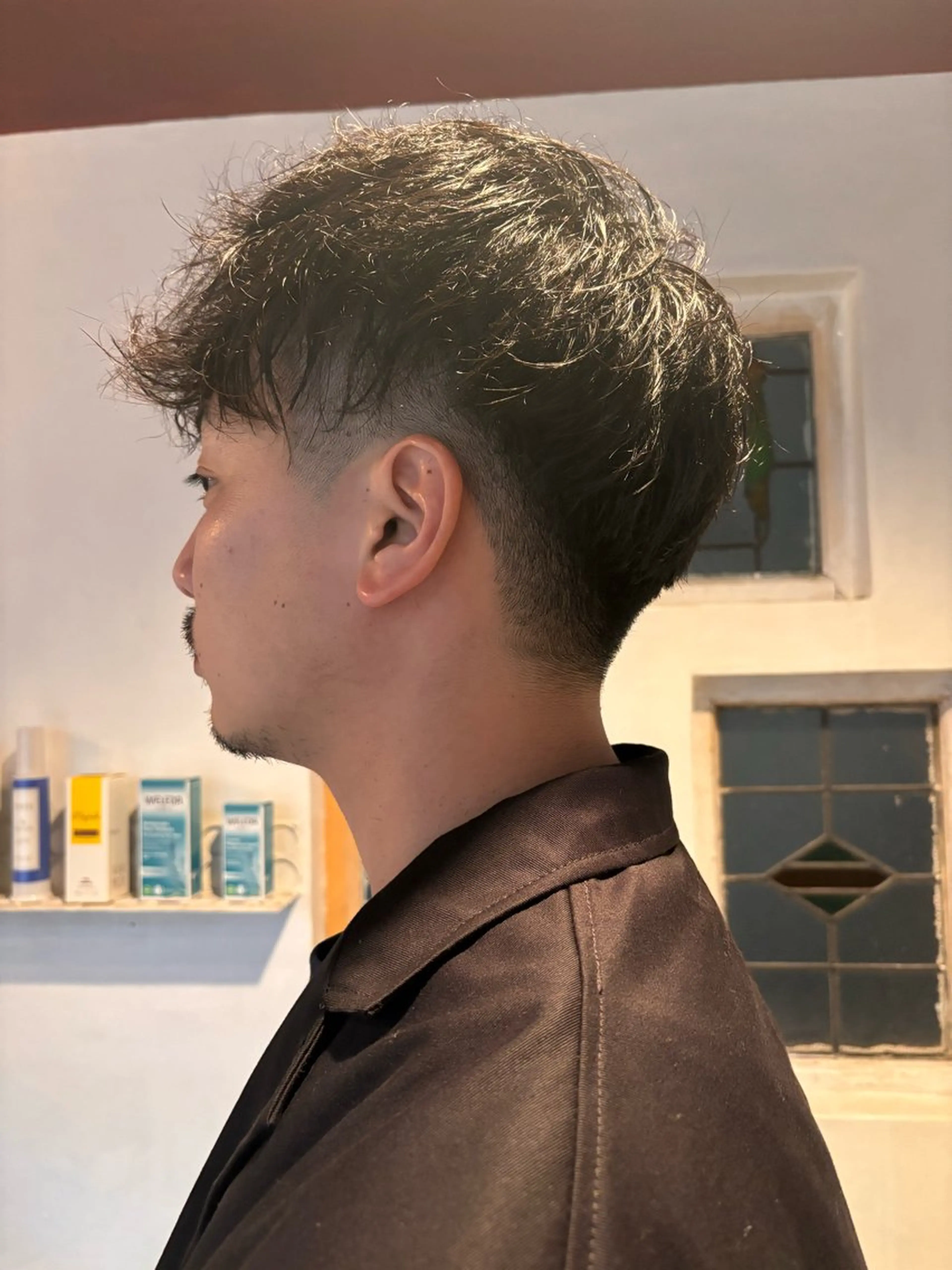 ショート パーマ メンズ センターパート フェードカット 刈り上げ ショートヘア 中目黒メンズ刈り上げ Harunaのヘアスタイル