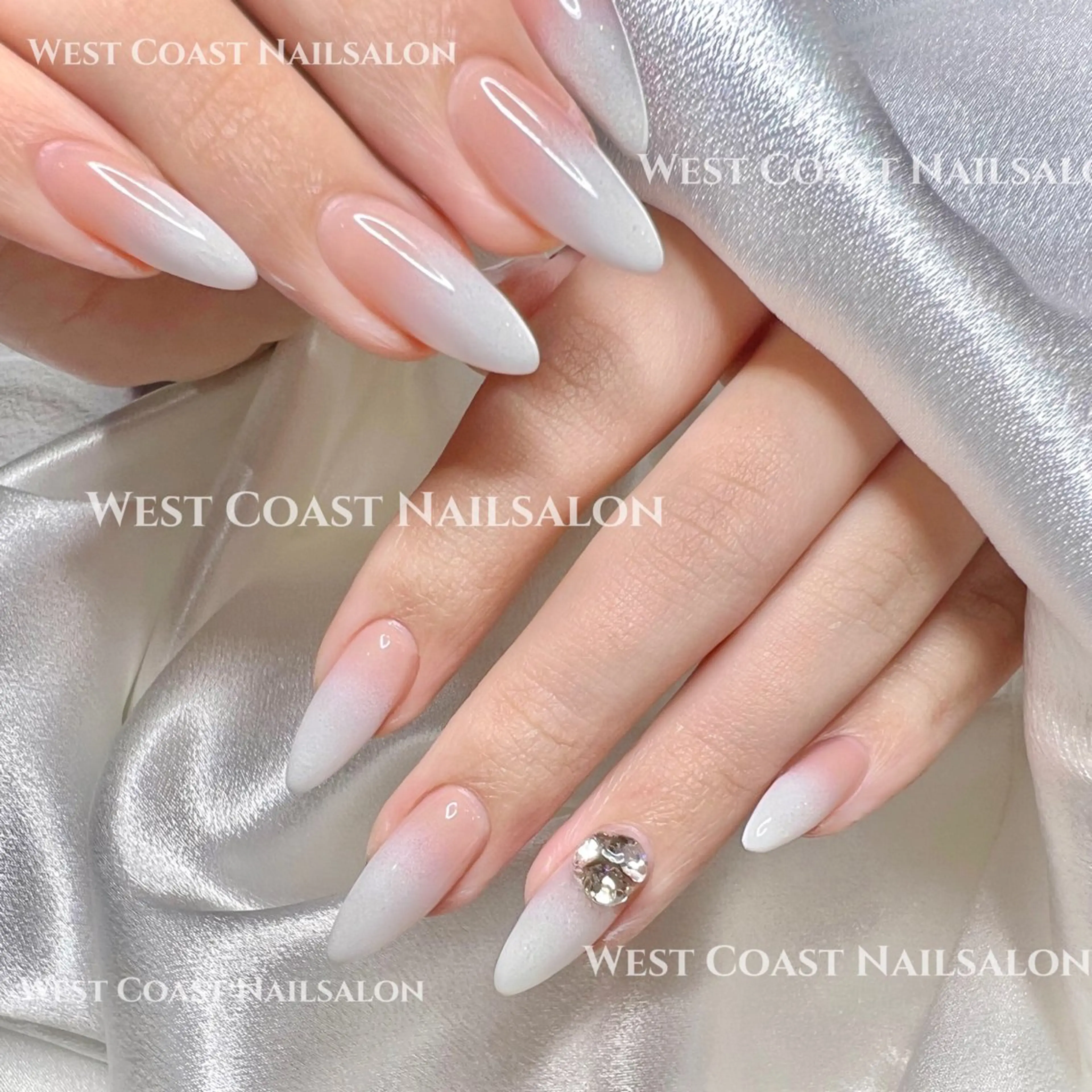 HAND【オフなし】🌺ベイビーブーマー🌸Wグラデー(ハイカラー透け感なし)🍓ミラーグラデー/ミラーフレンチの写真