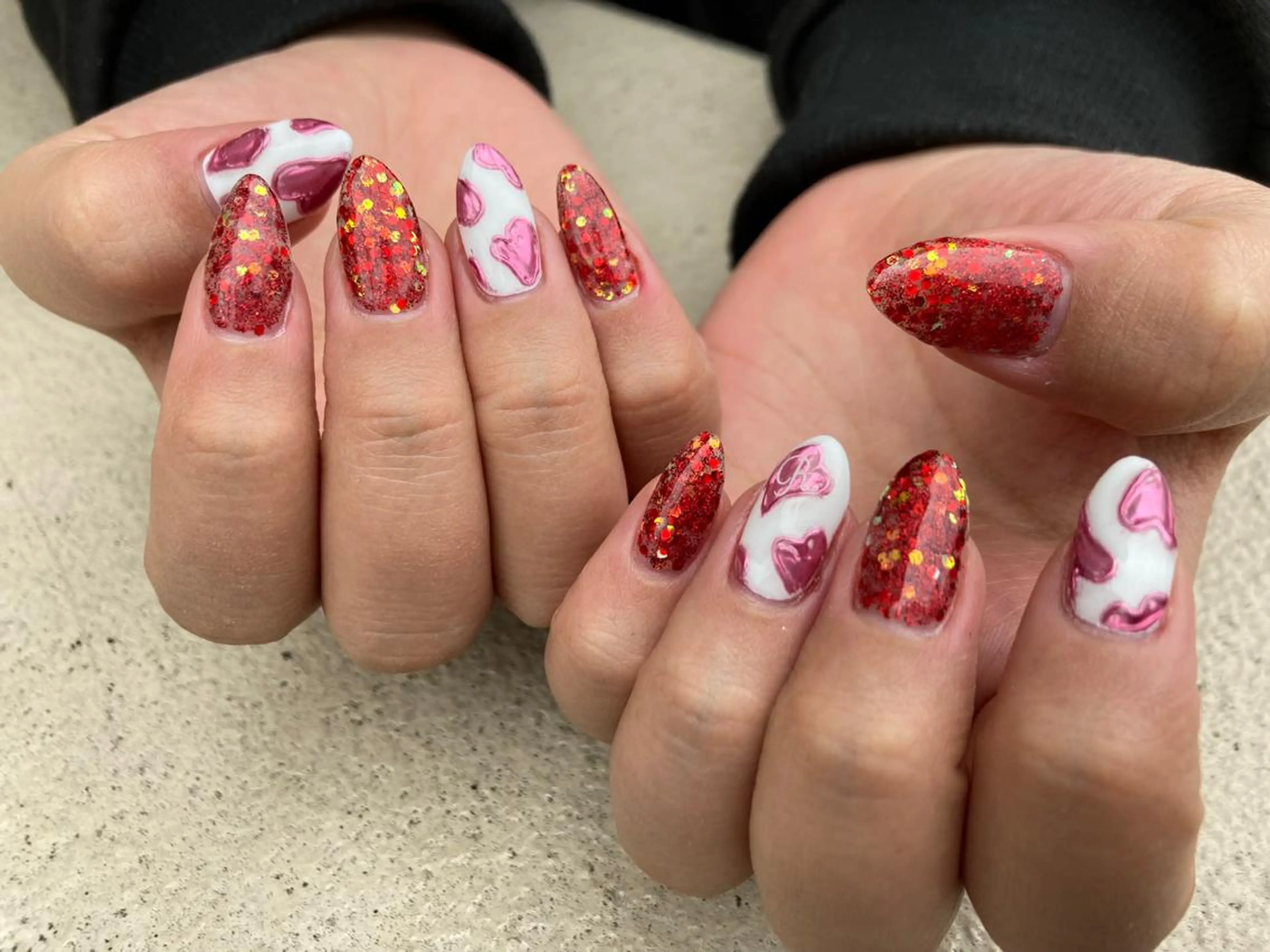 ミディアム ネイル ハンドネイル フットネイル ✴︎ Delightのネイルデザイン