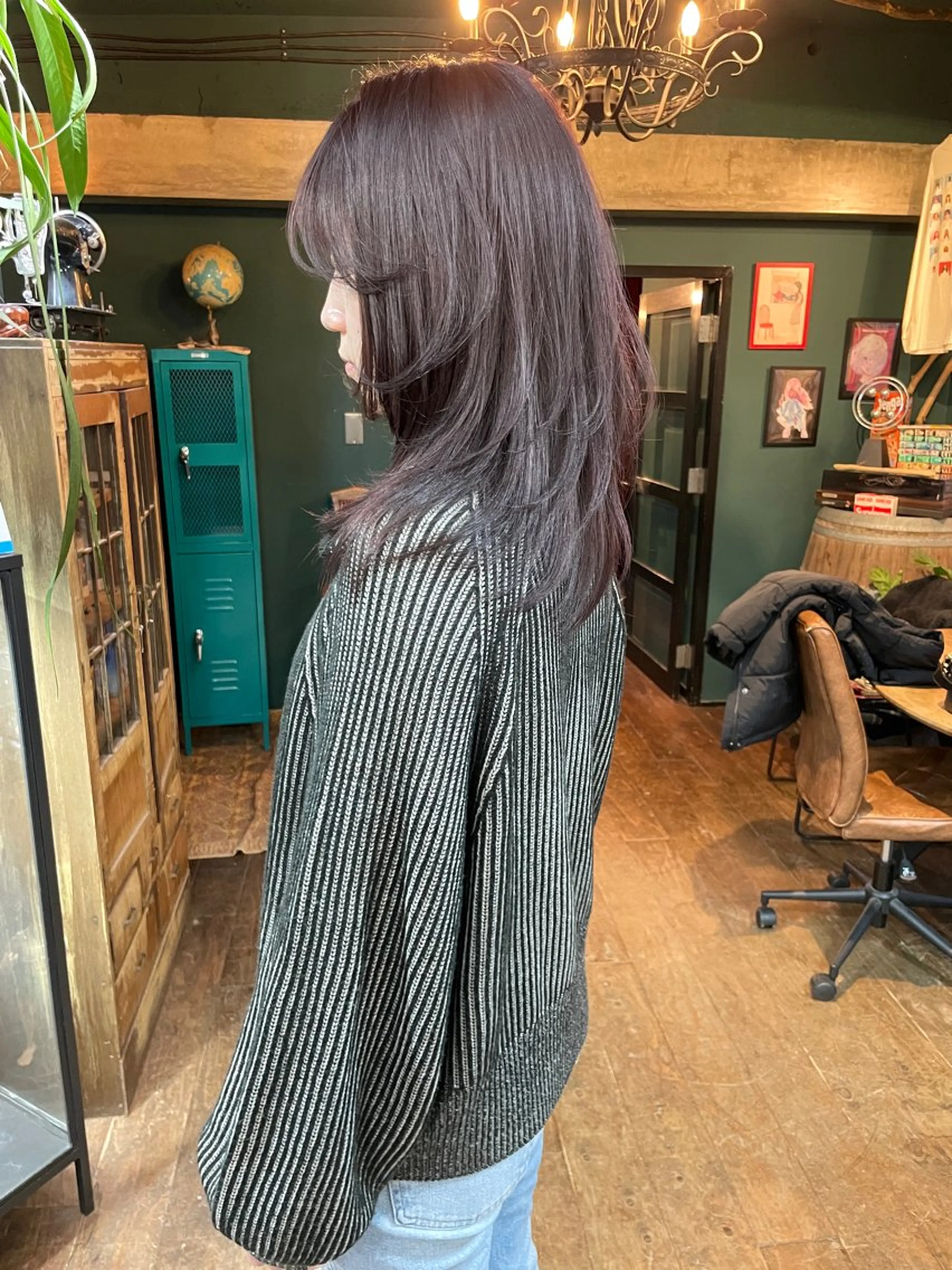 セミロング ラベンダーブラウン レイヤーカット vivre libreのヘアスタイル