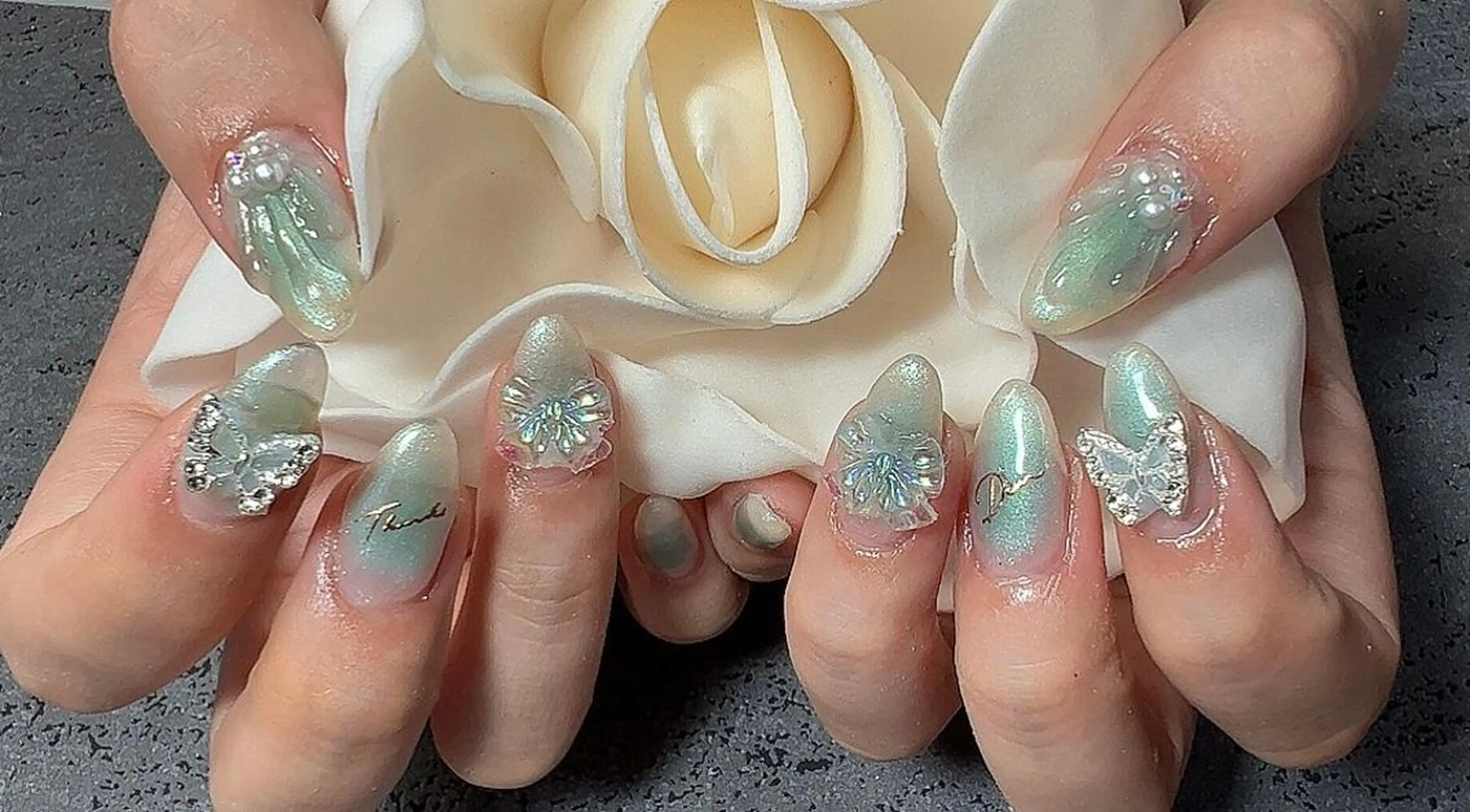 ネイル チークネイル ジェルネイル 夏ネイル Ruana Nailのネイルデザイン