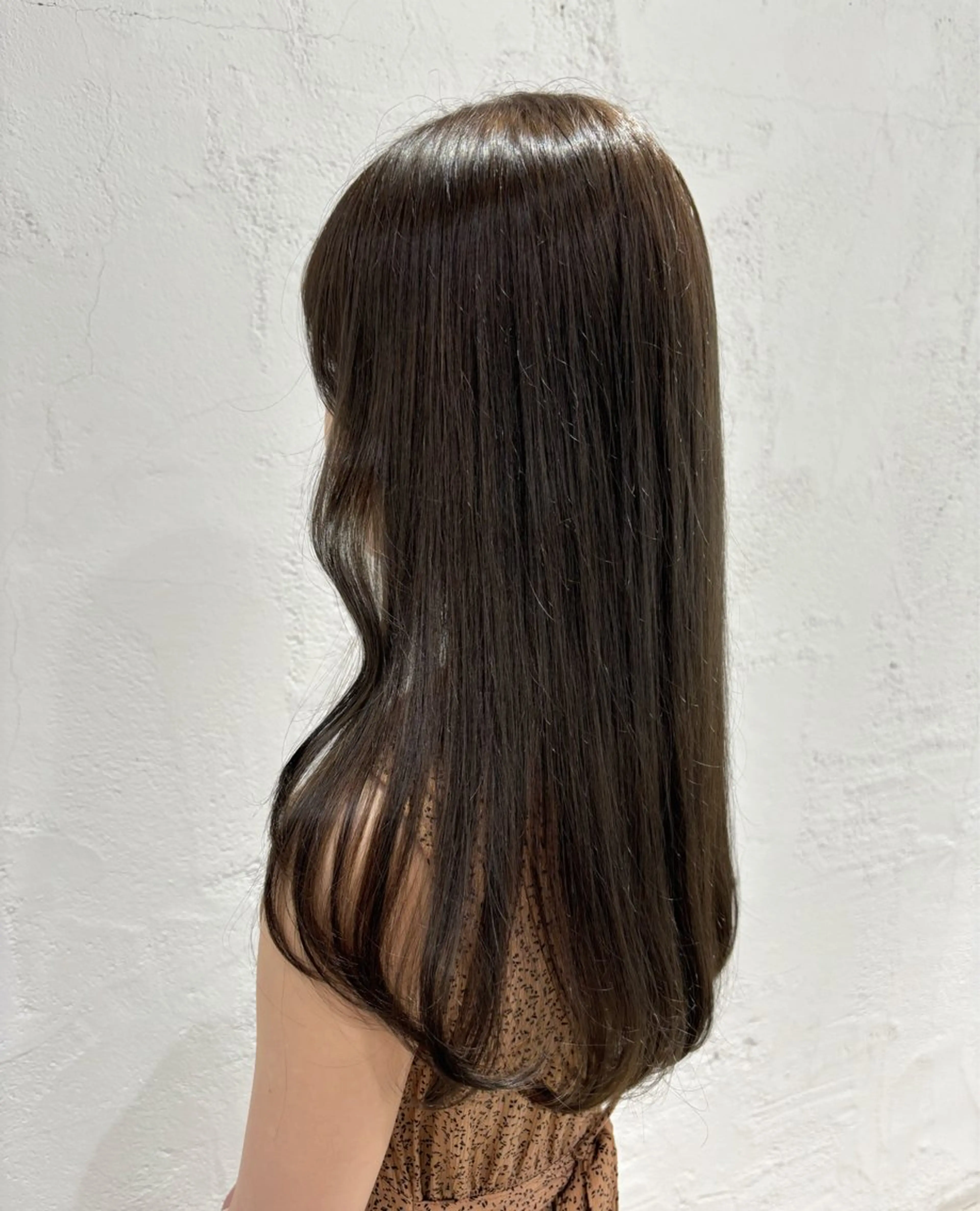 ロング アッシュ カット ヘアカラー トリートメント サソウ ユリエ🥥のヘアスタイル