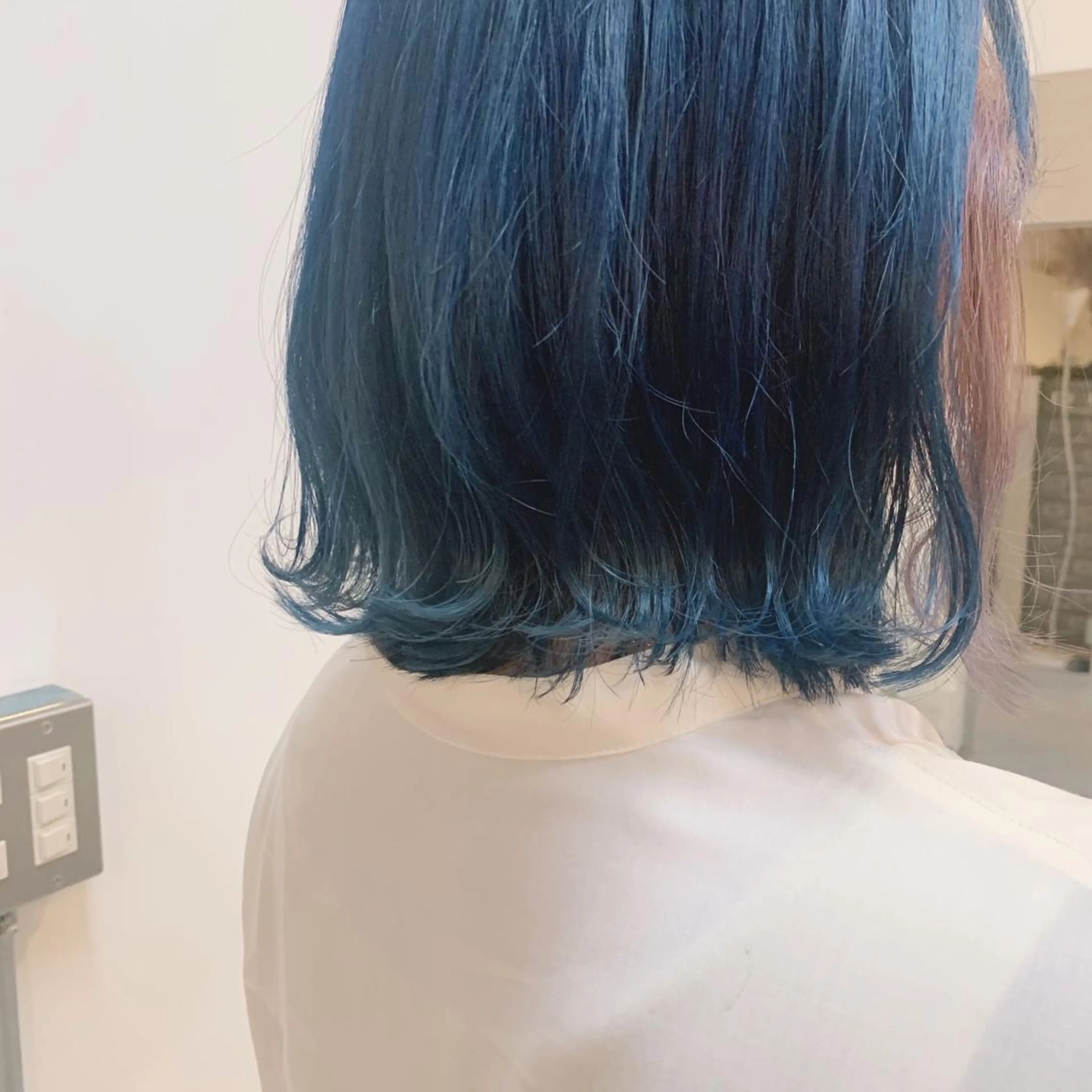 ミディアム カラー ネイビーカラー パープルカラー カット ヘアカラー トリートメント 綿貫 美雪のヘアスタイル