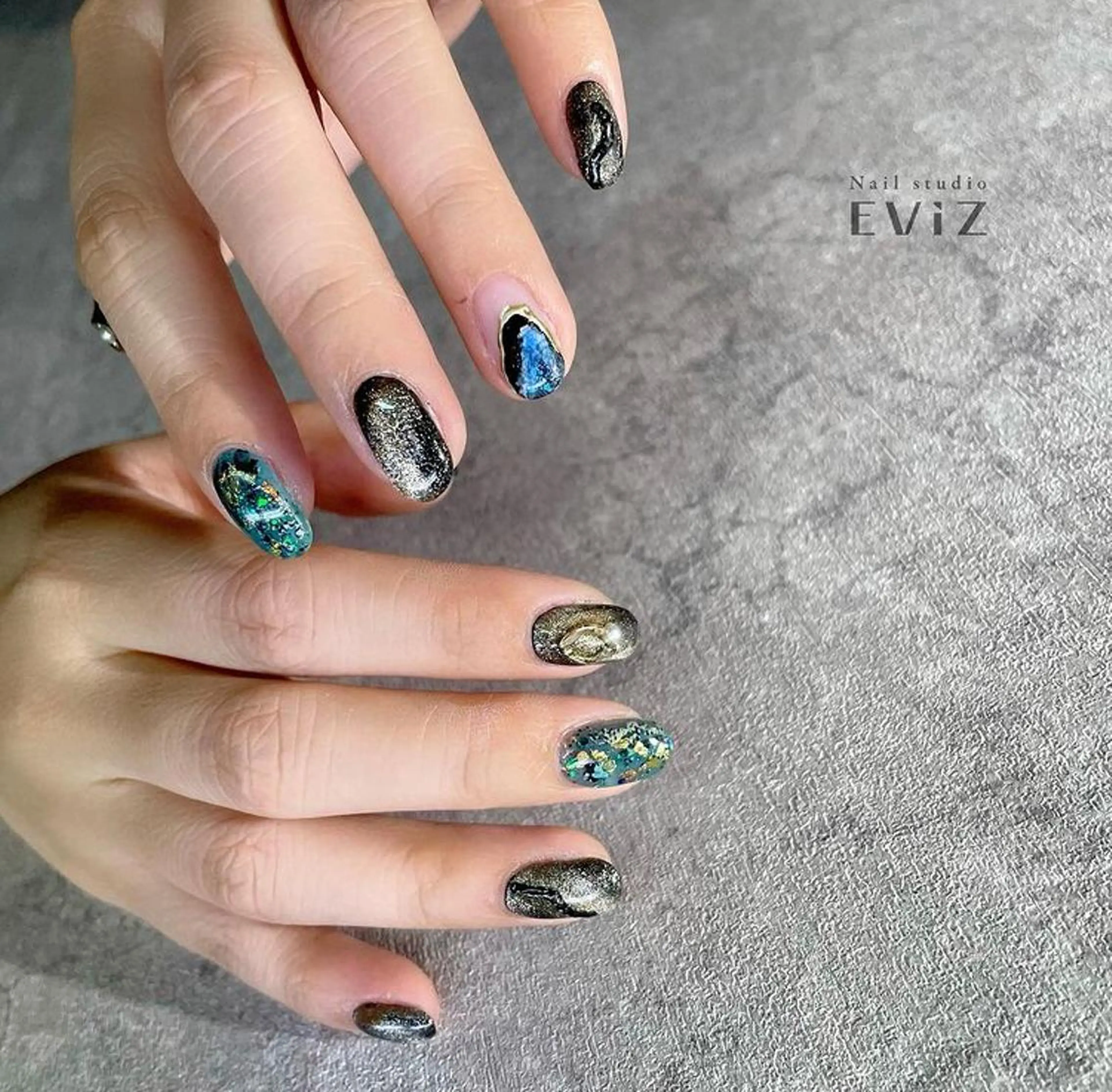 ネイル nailstudio eviz新宿店のネイルデザイン