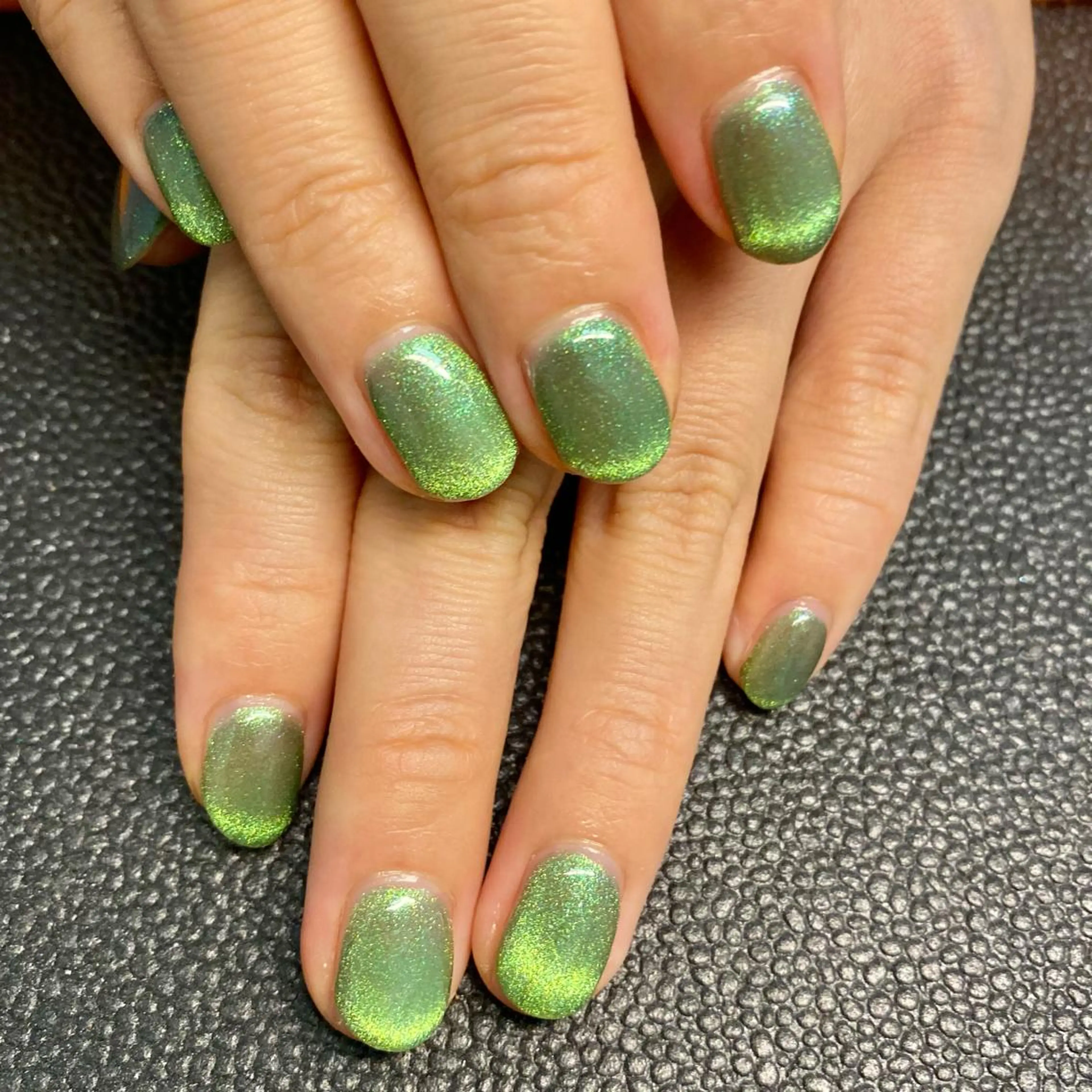 ネイル グリーン マグネットネイル kagami所属・kagami マイのネイルデザイン