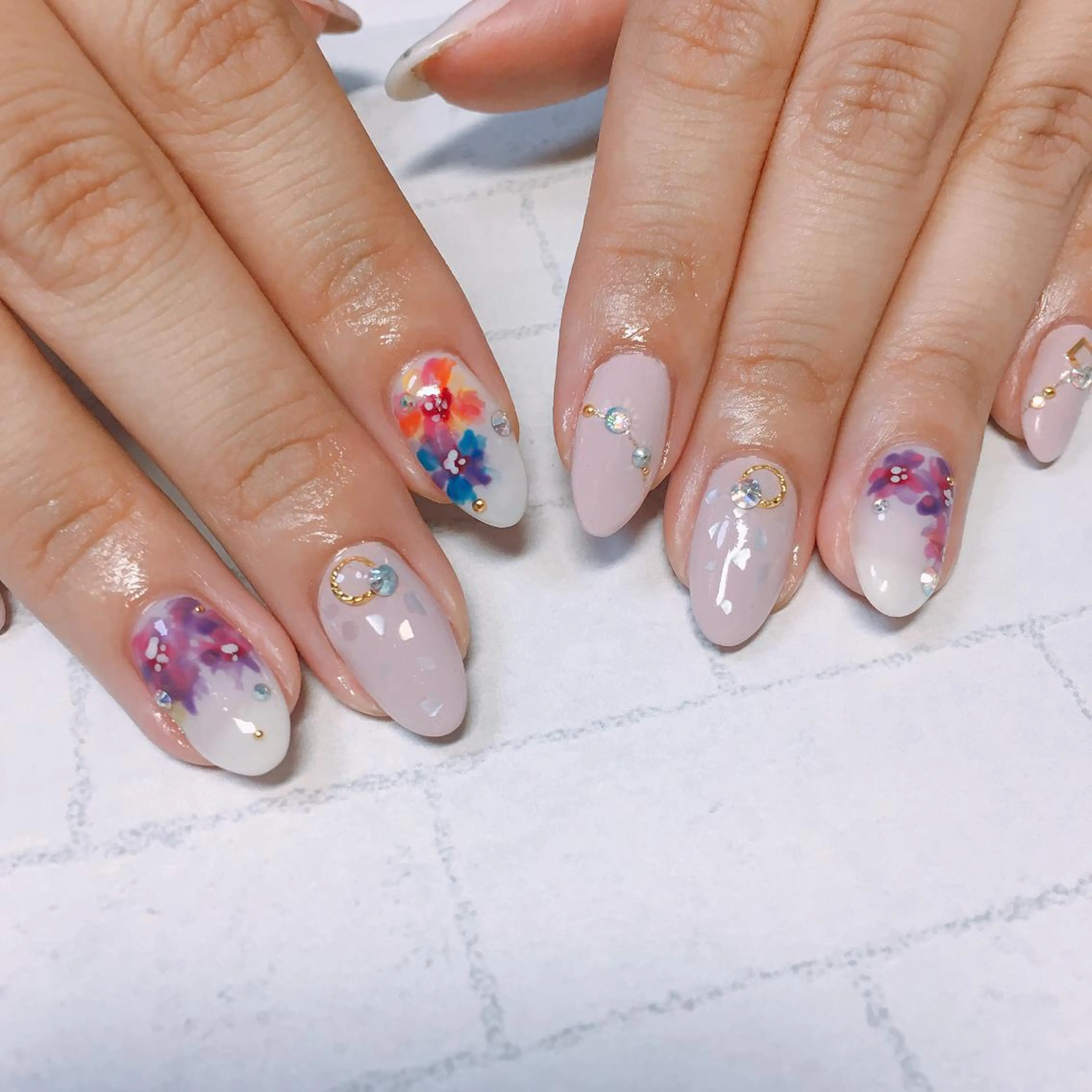ネイル ハンドネイル Emu Nailのネイルデザイン