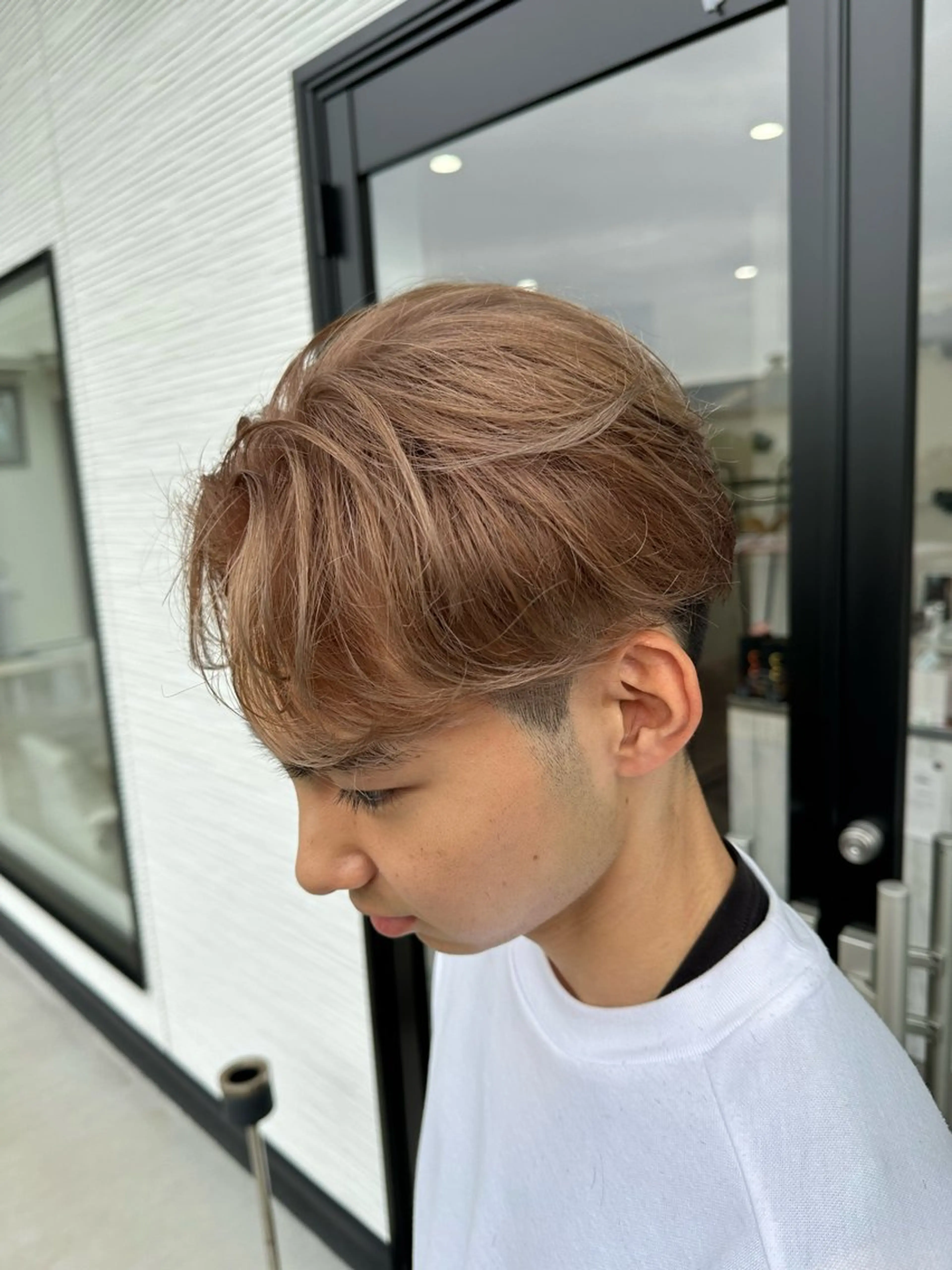 カラー パーマ メンズ メンズブリーチ ブリーチ ブラウンカラー 透明感カラー ヘアカラー メンズ専門美容師／ メンズパーマ／森口のヘアスタイル