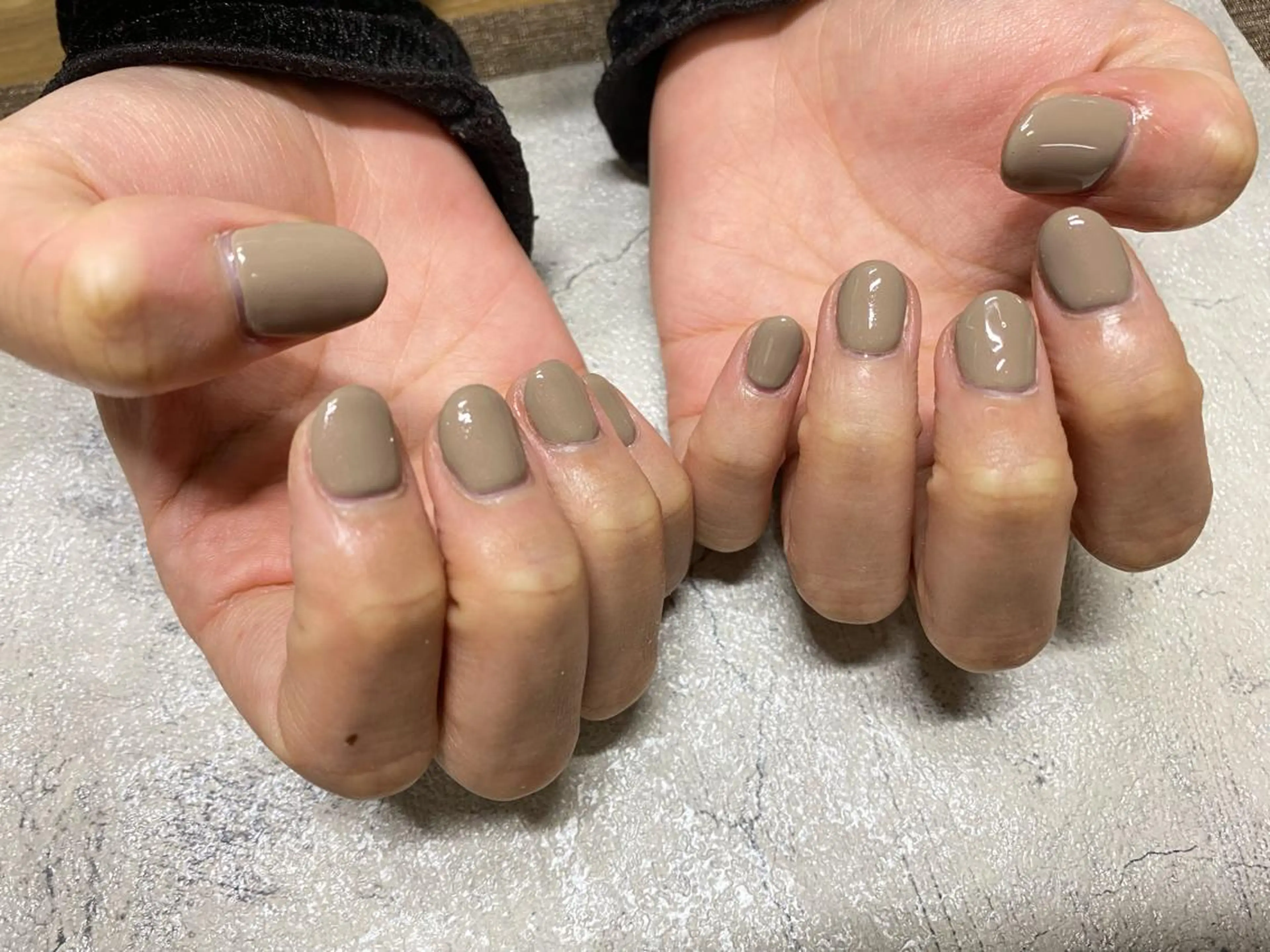 ネイル ワンカラーネイル ハンドネイル mogunail &blowのネイルデザイン