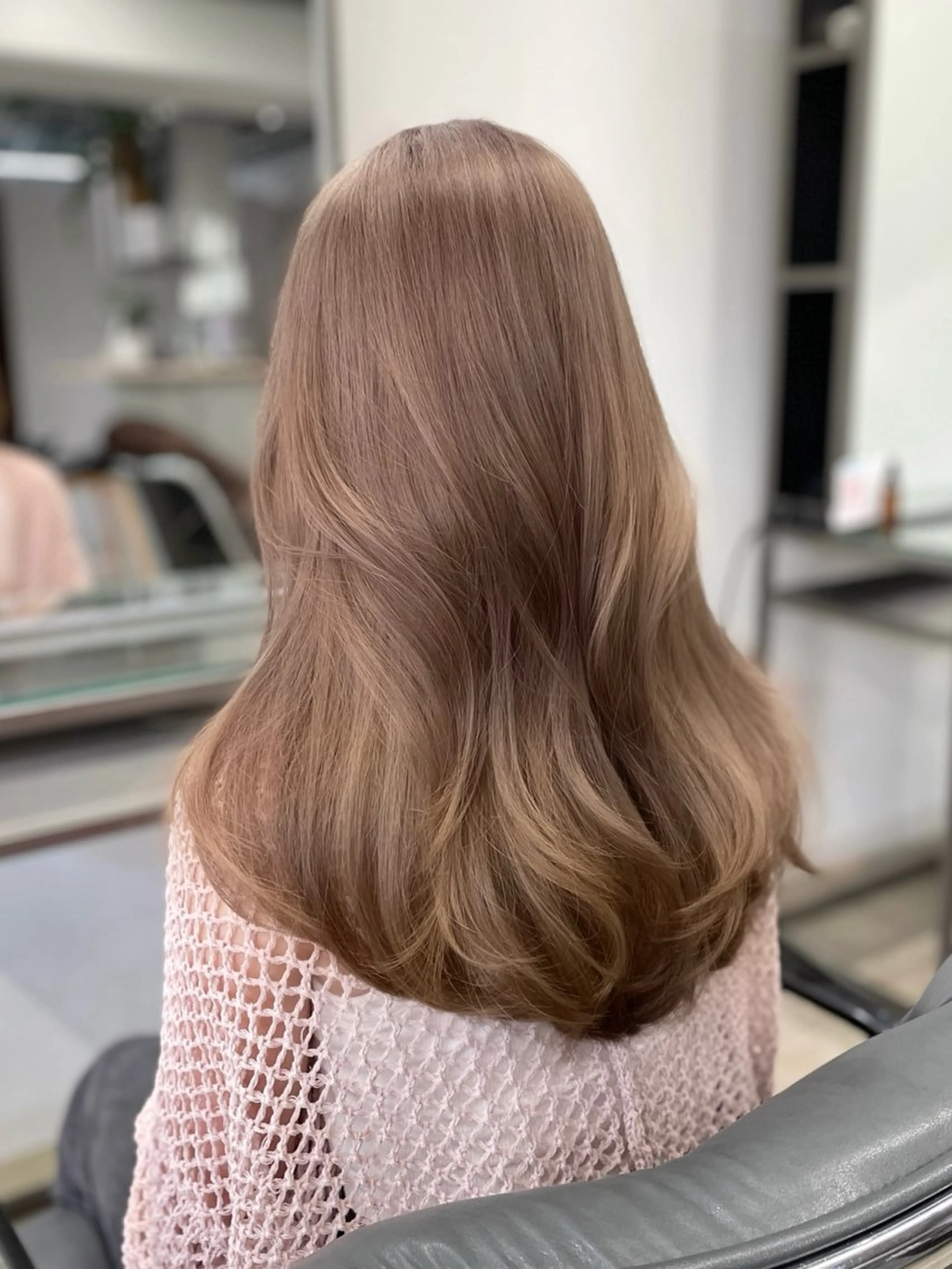 カラー 山下 穂嘉のヘアスタイル