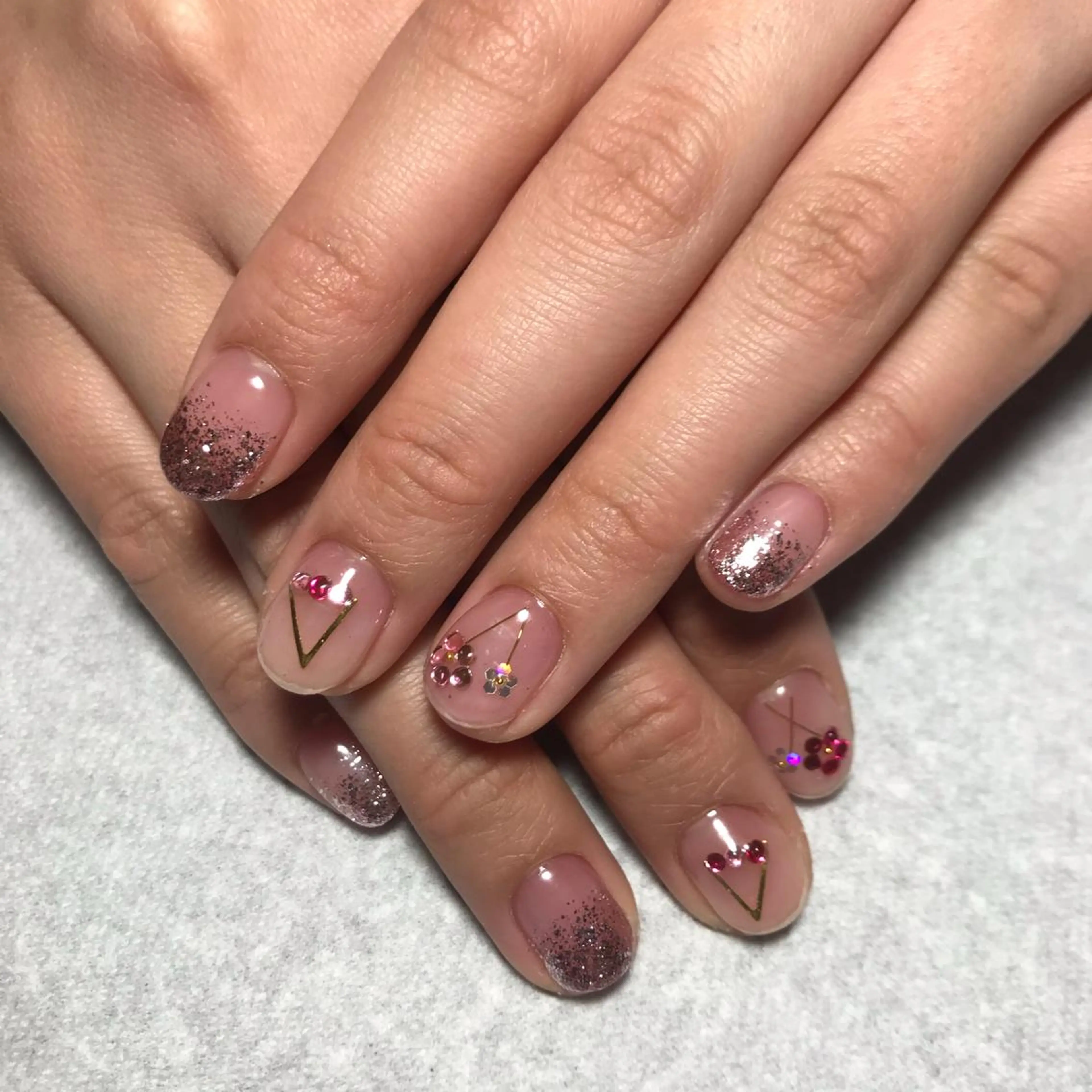 ネイル 寺山 千鶴のネイルデザイン