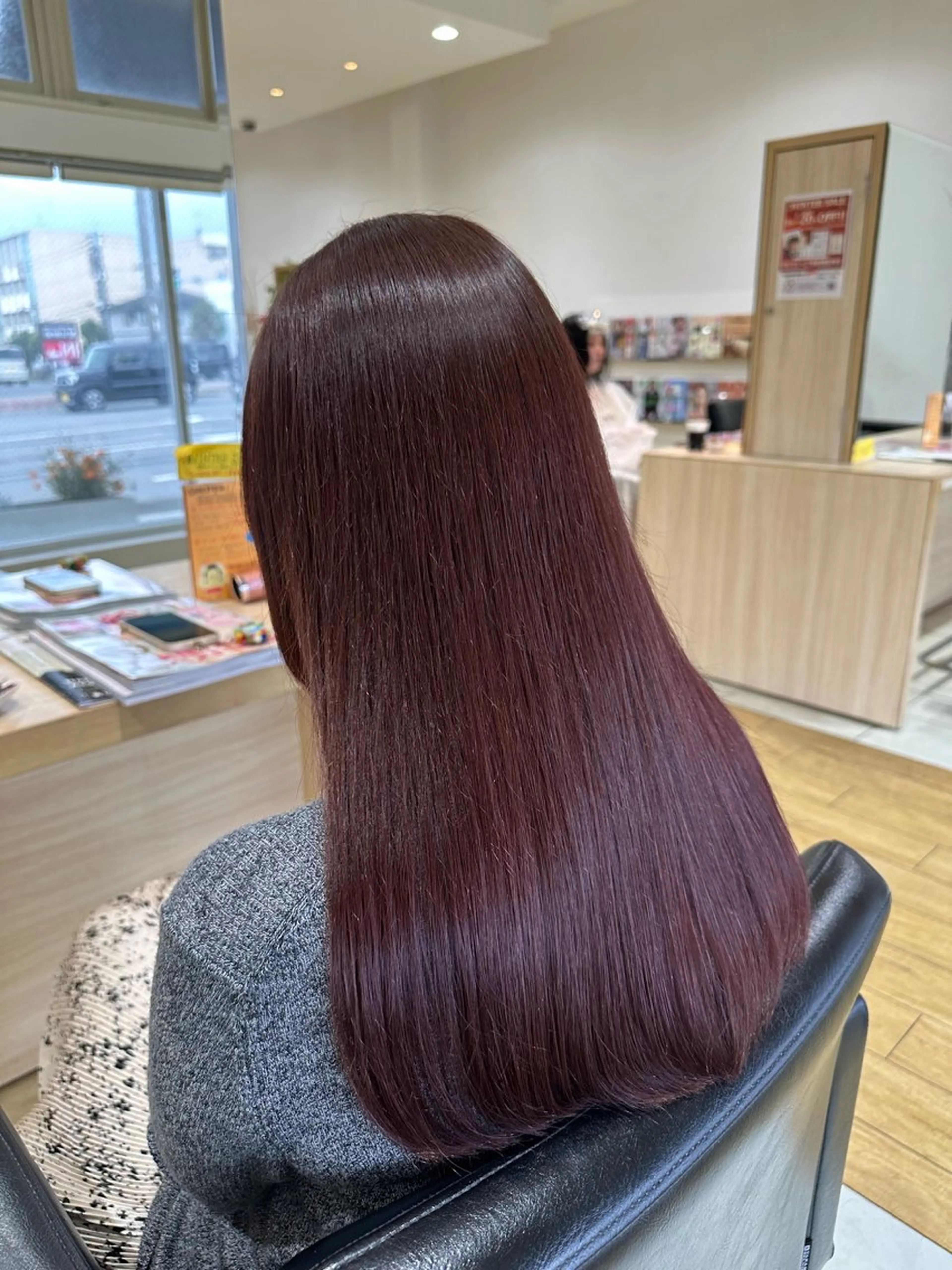 ロング カット ヘアカラー KO コウ 【SARA 新宮店】のヘアスタイル