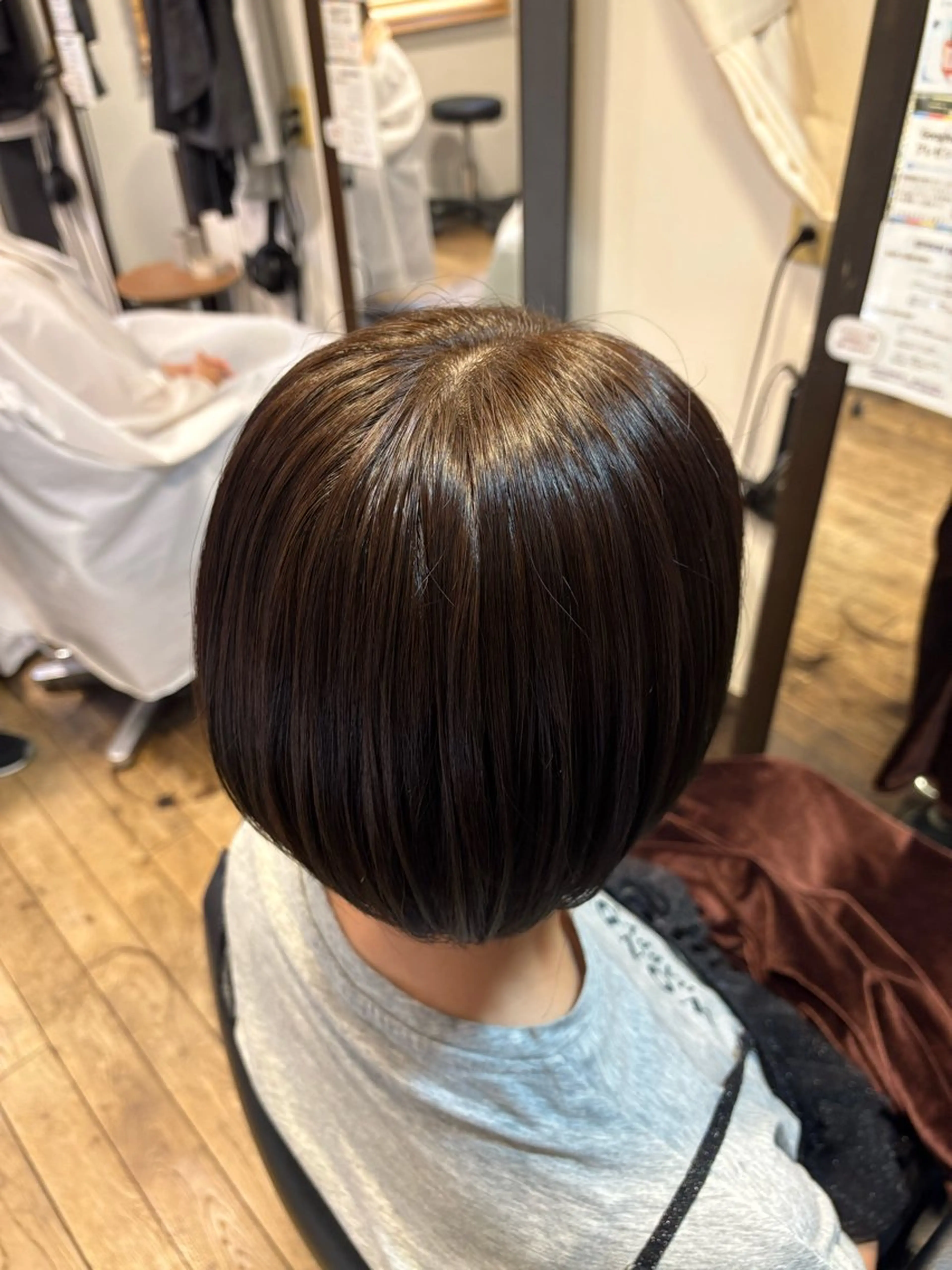 ミディアム カラー ブラウンカラー オリーブブラウン 奥山 和奏のヘアスタイル