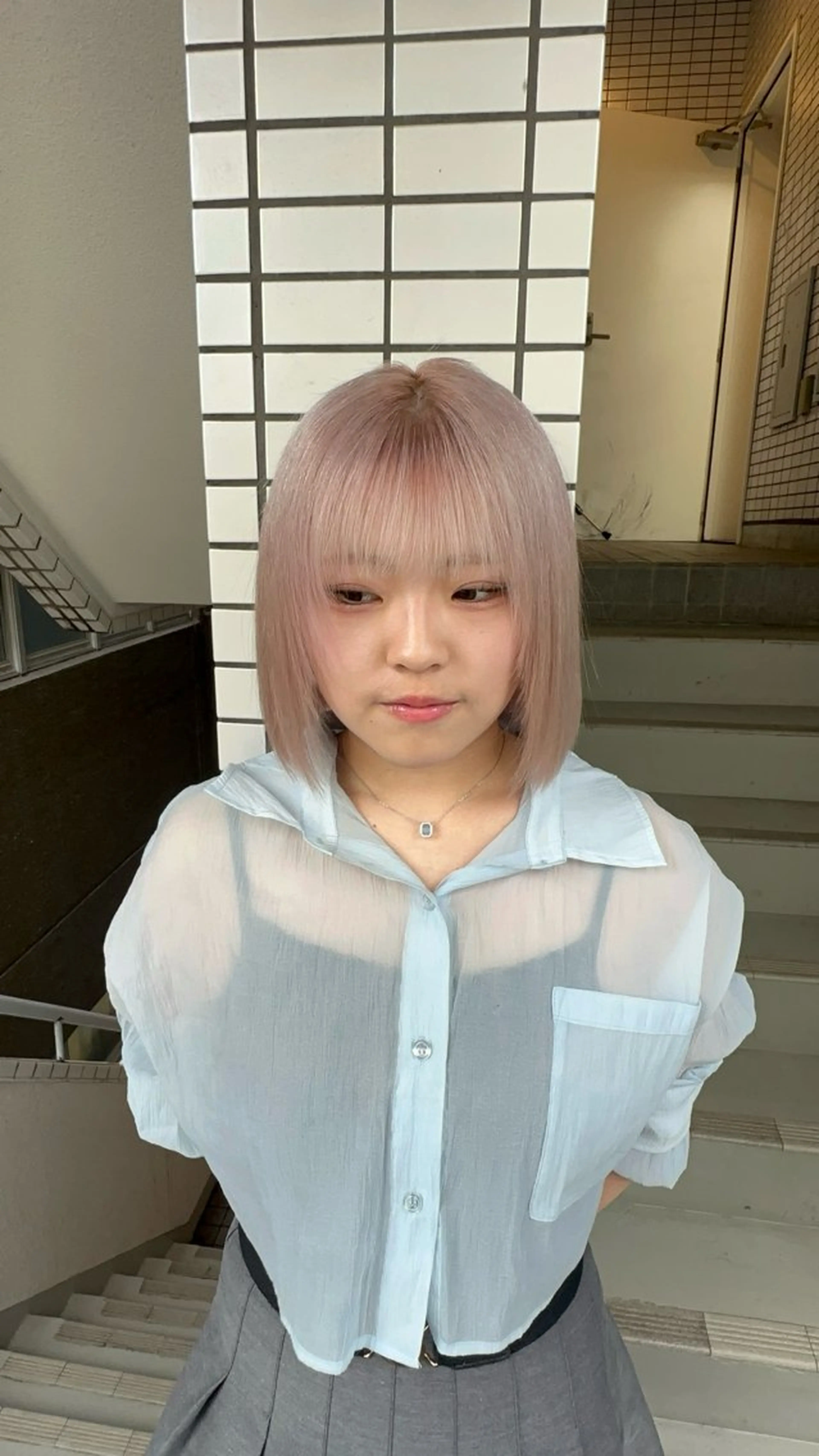 ショート カラー 柏井 陽菜のヘアスタイル