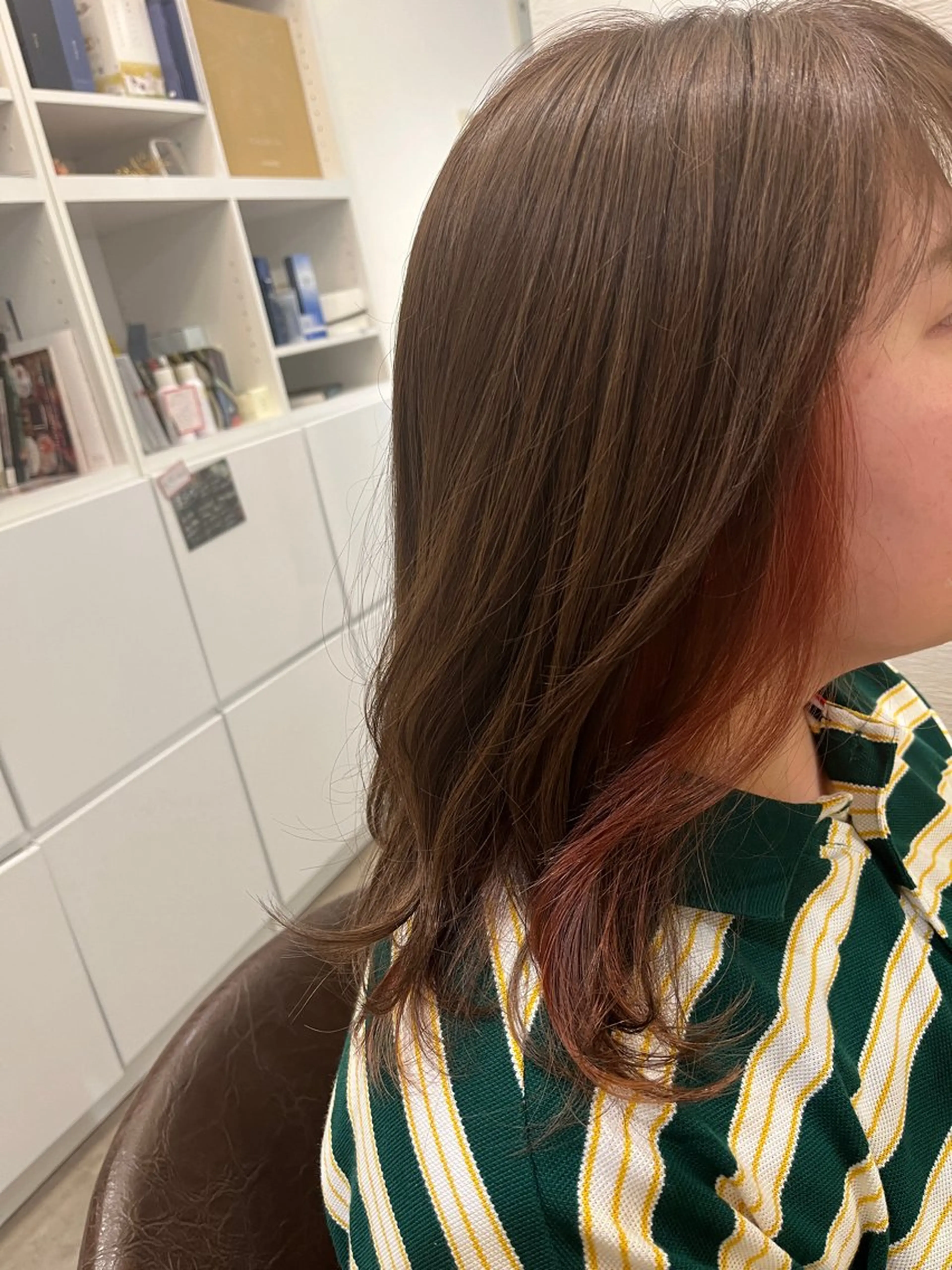 カラー ブラウンカラー イヤリングカラー オレンジ ヘアカラー enn 髪質改善🩷 曽根依咲のヘアスタイル