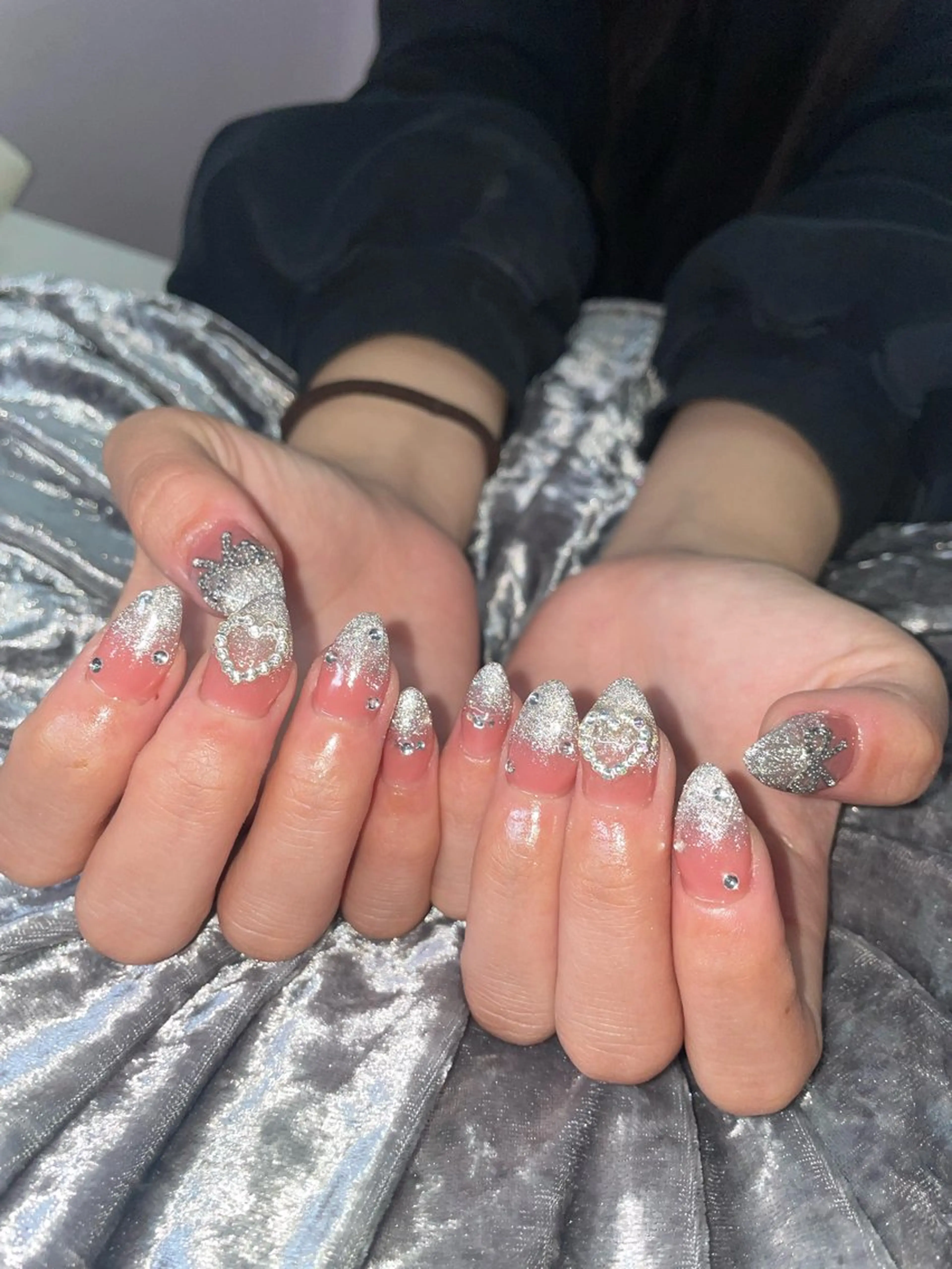 ネイル ハンドネイル Mumu眉毛,ネイル モデル募集中🪄のネイルデザイン