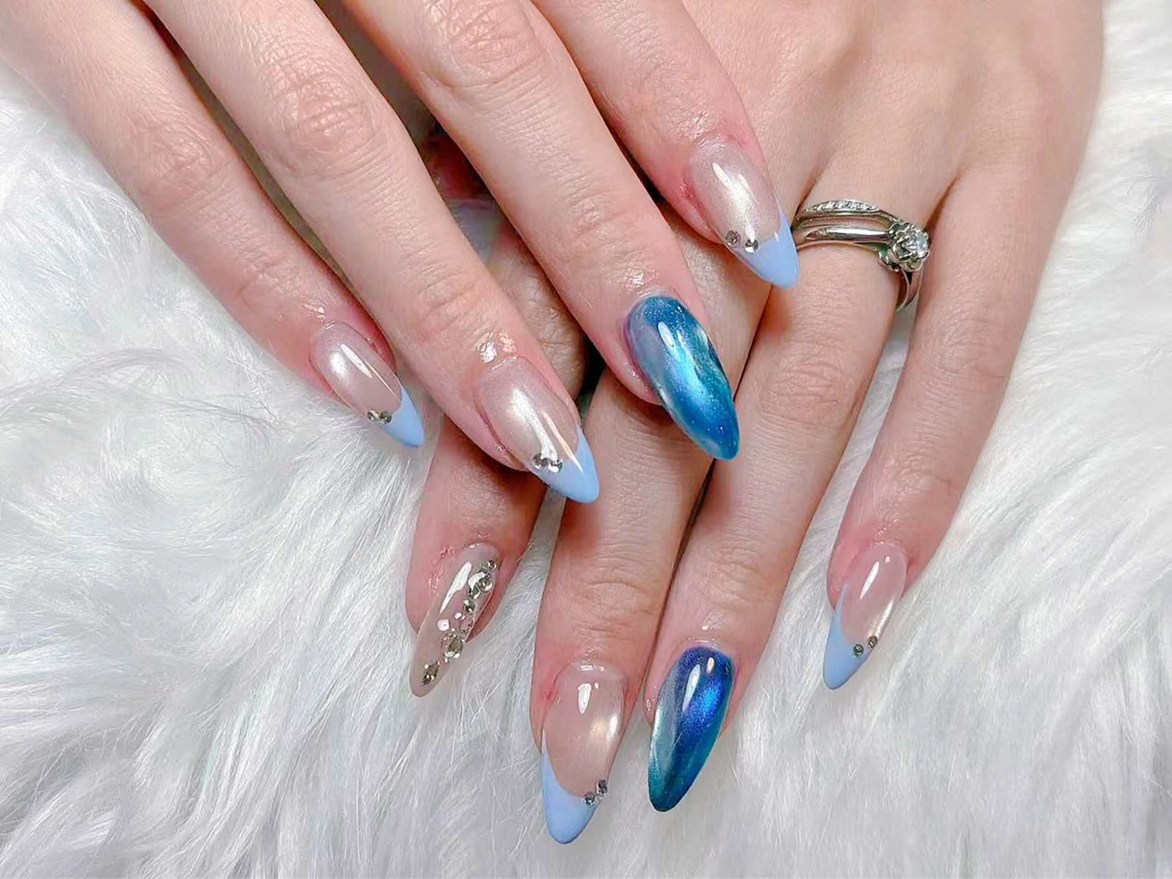 ネイル 小島 千尋のネイルデザイン