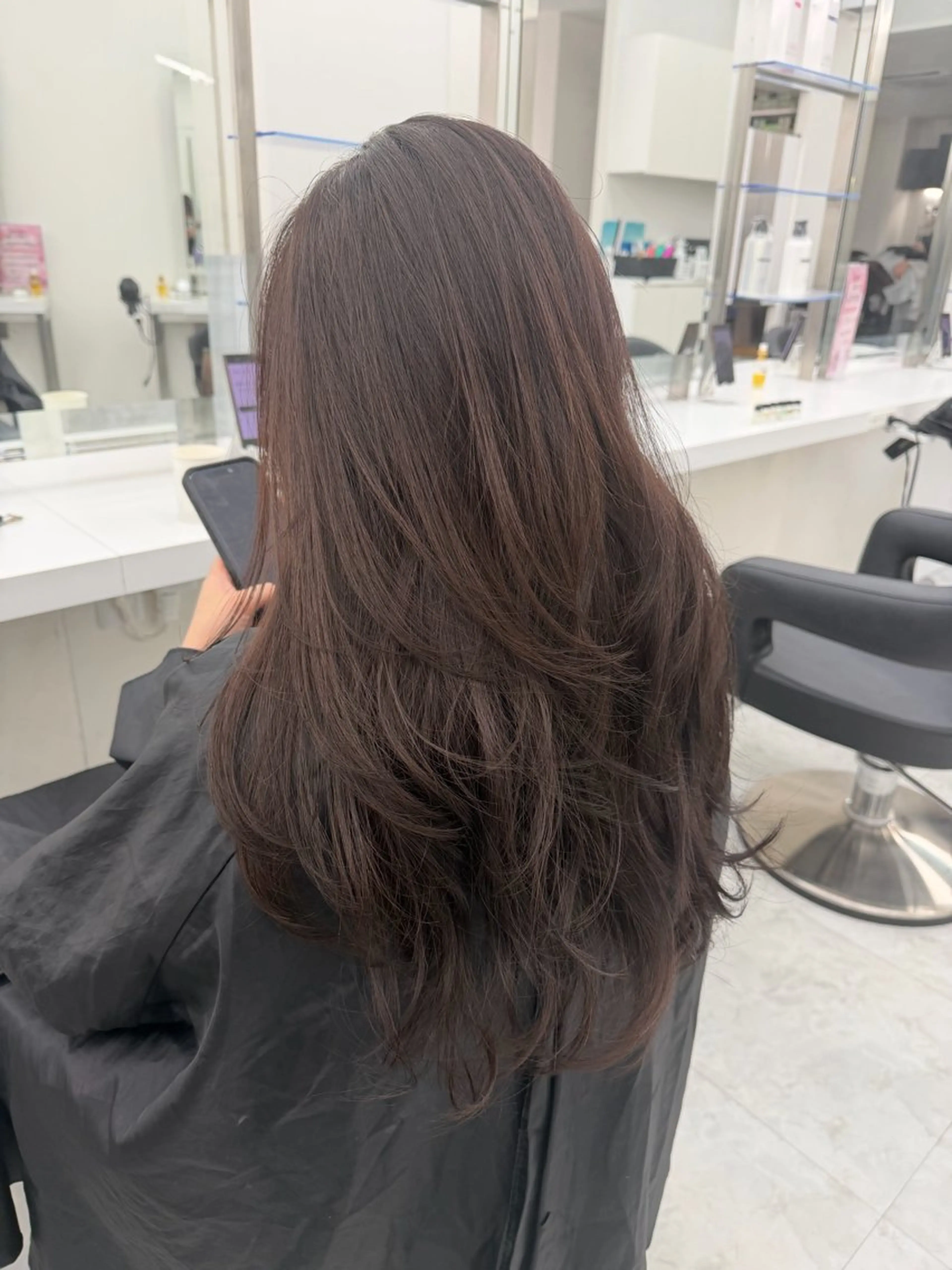 ロング カラー カット ヘアカラー トリートメント niina🖤 透明感×レイヤーのヘアスタイル