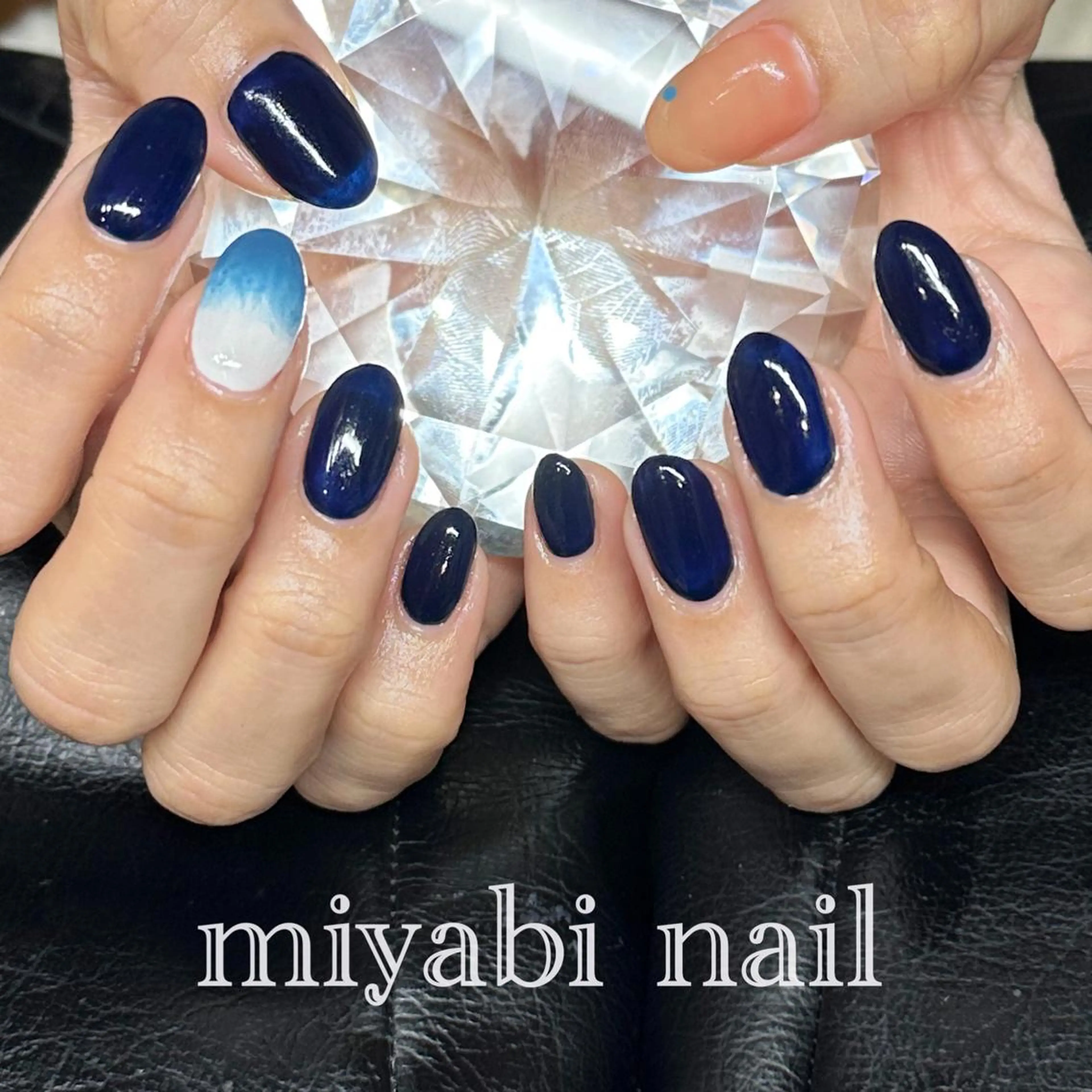 ネイル アートネイル ブルー ドット ジェルネイル 持ち込み ハンドネイル miyabi nail 桂川駅近くのネイルデザイン