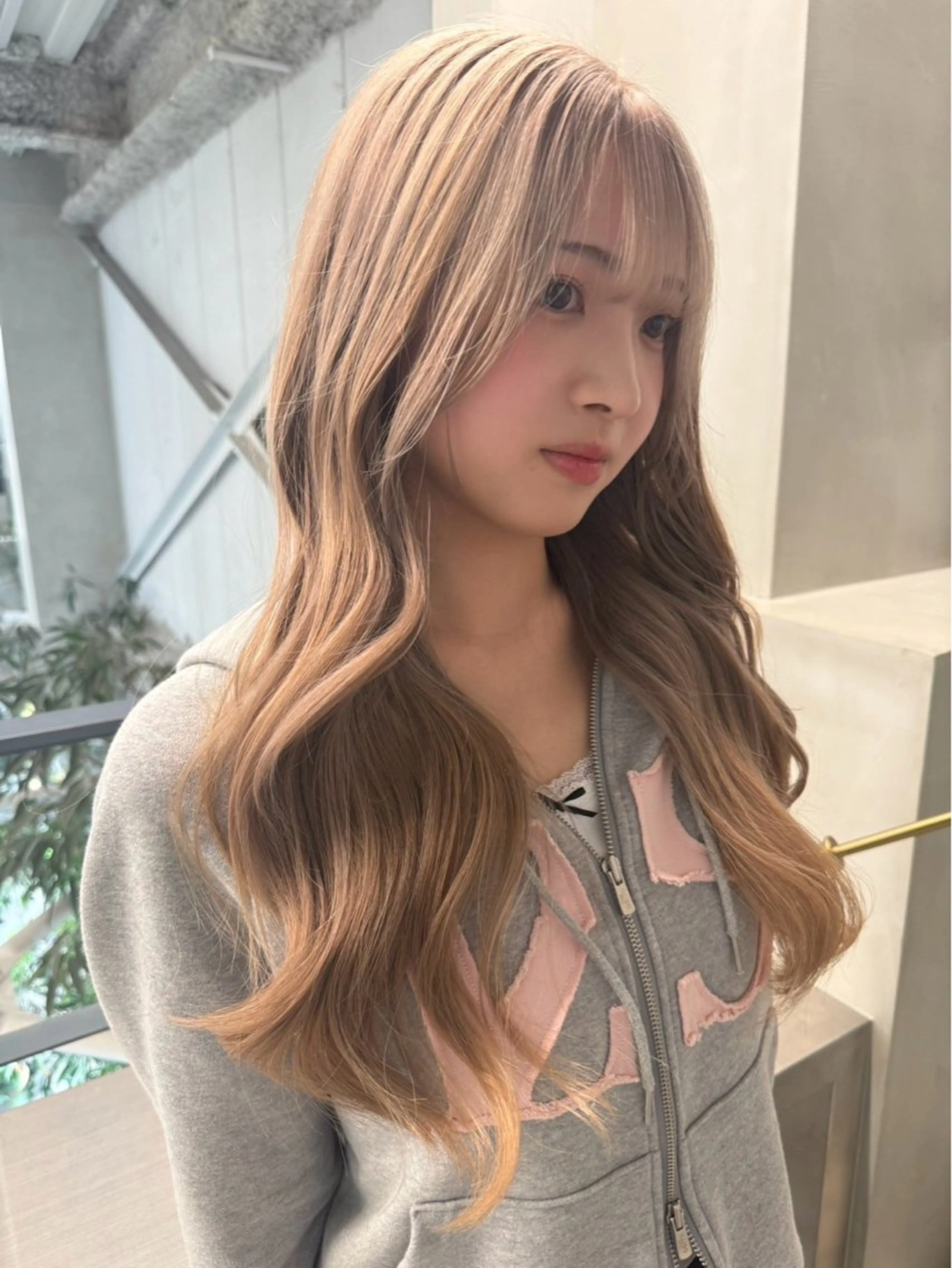 ケアブリーチ➕髪質再生トリートメントの写真