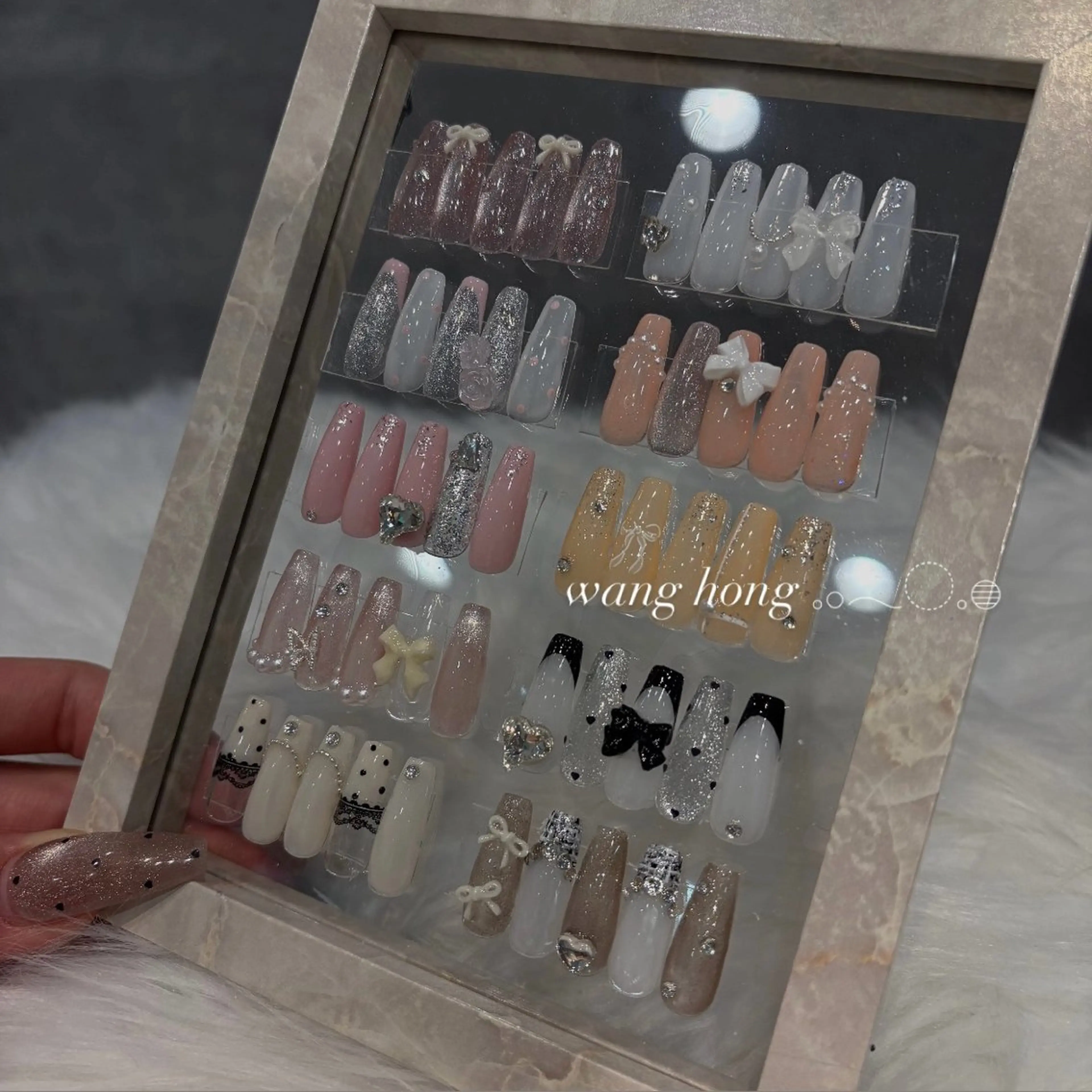 ネイル ジェルネイル ワンホンネイル ハンドネイル loa nailのネイルデザイン