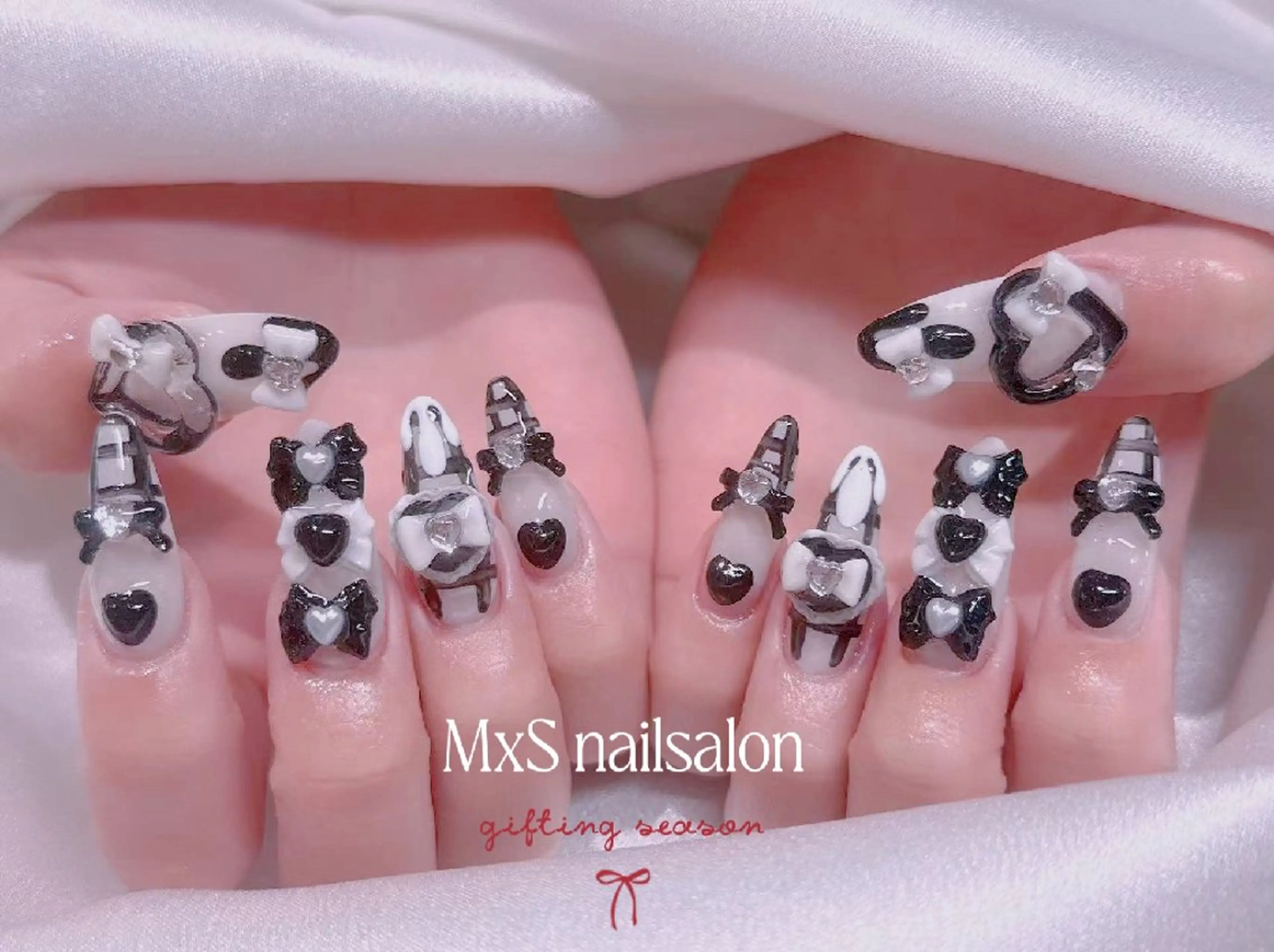 ネイル ジェルネイル 韓国ネイル マグネットネイル パラジェル ワンホンネイル ハンドネイル M×S Nail みなのネイルデザイン