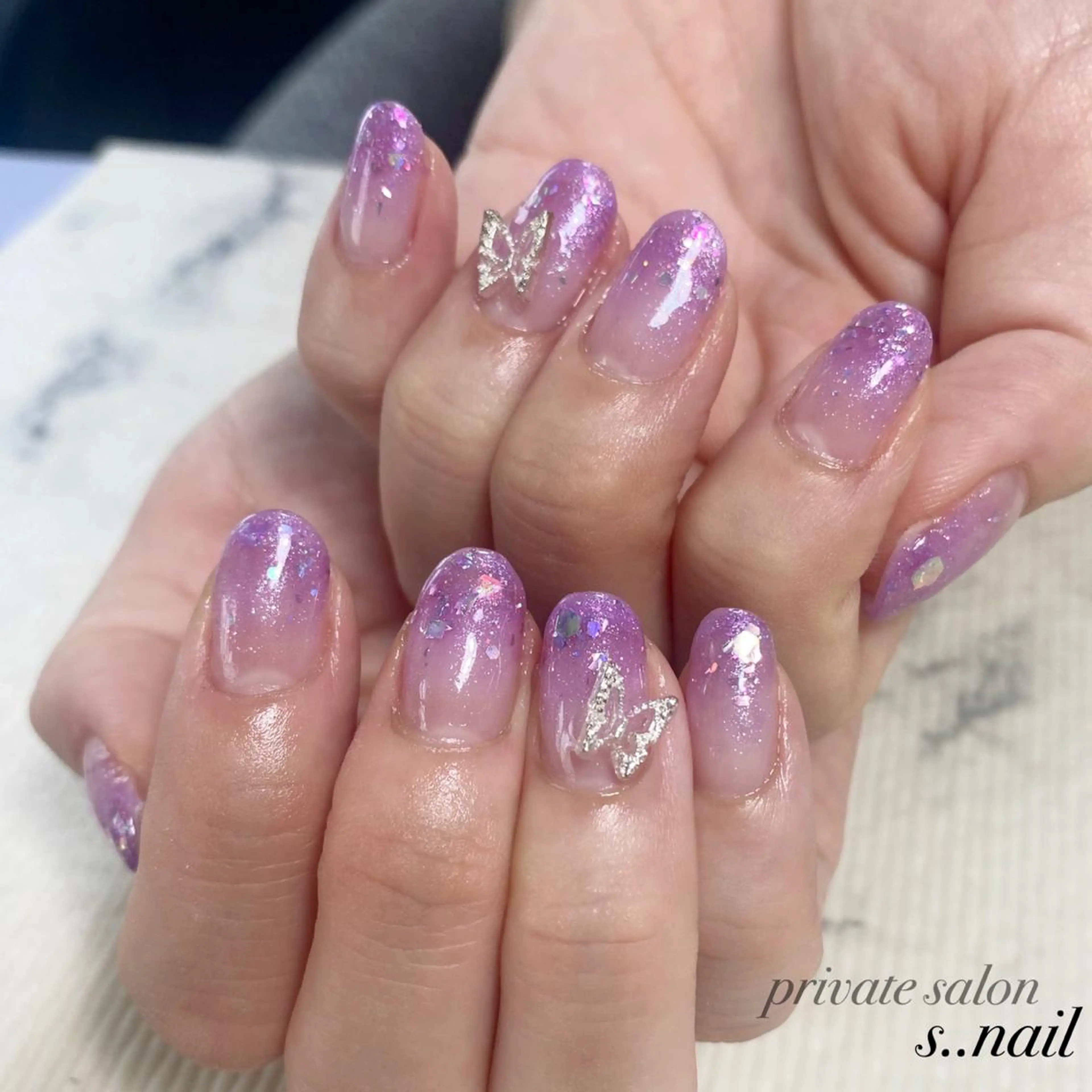 ネイル ラメ(グリッター) パープル ハンドネイル フットネイル s..nail / MORITAのネイルデザイン