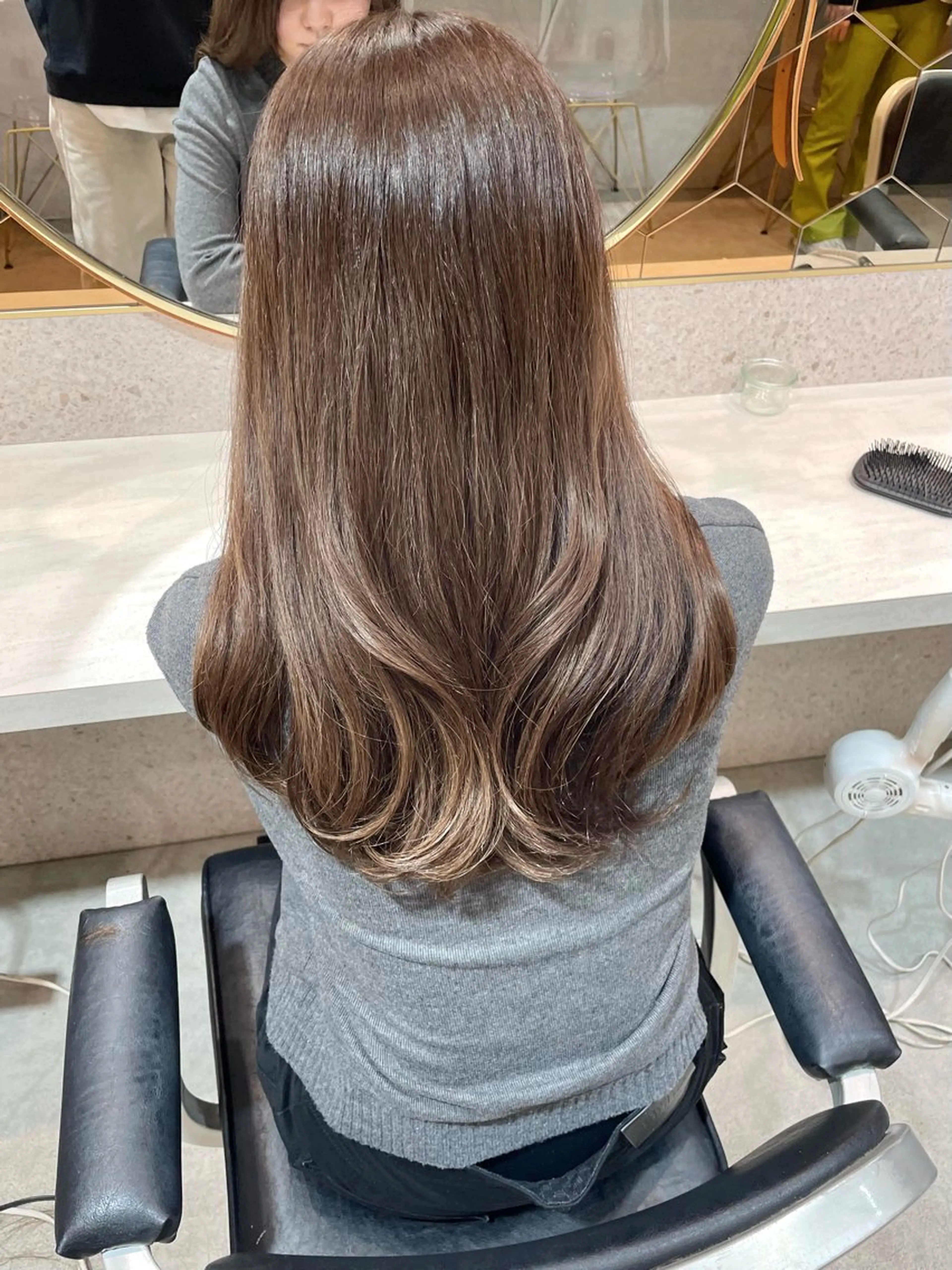 ロング カラー ベージュカラー ブリーチ 透明感カラー ダブルカラー グレージュ 韓国ヘア🤍顔周り/ 髪質改善✨/林遼一郎のヘアスタイル